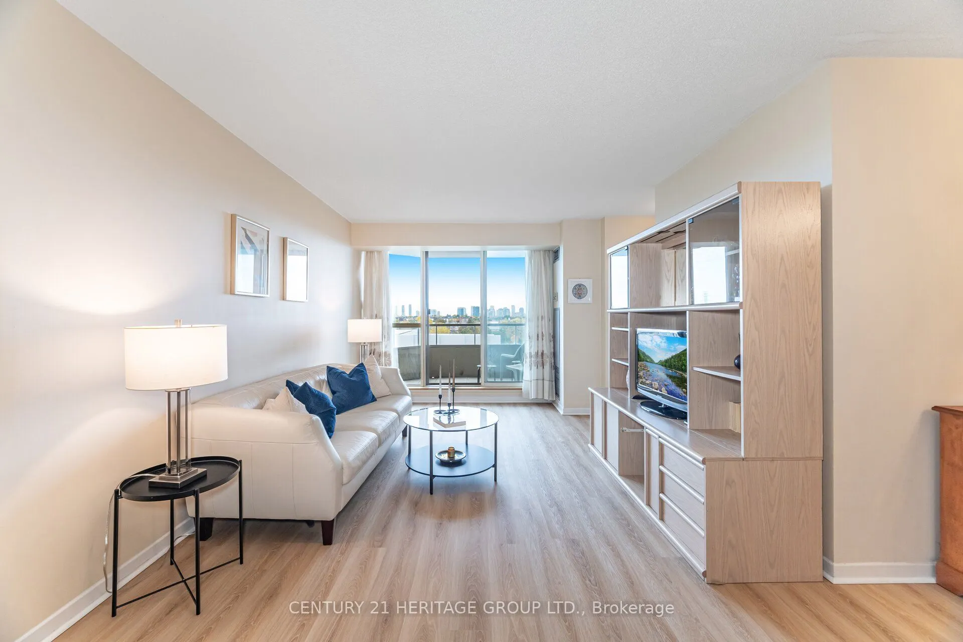 10 Torresdale Avenue, #910