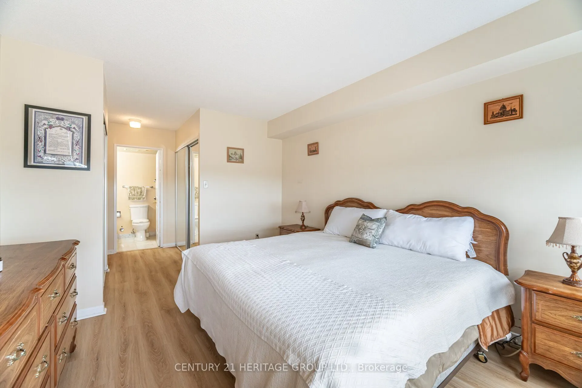 10 Torresdale Avenue, #910