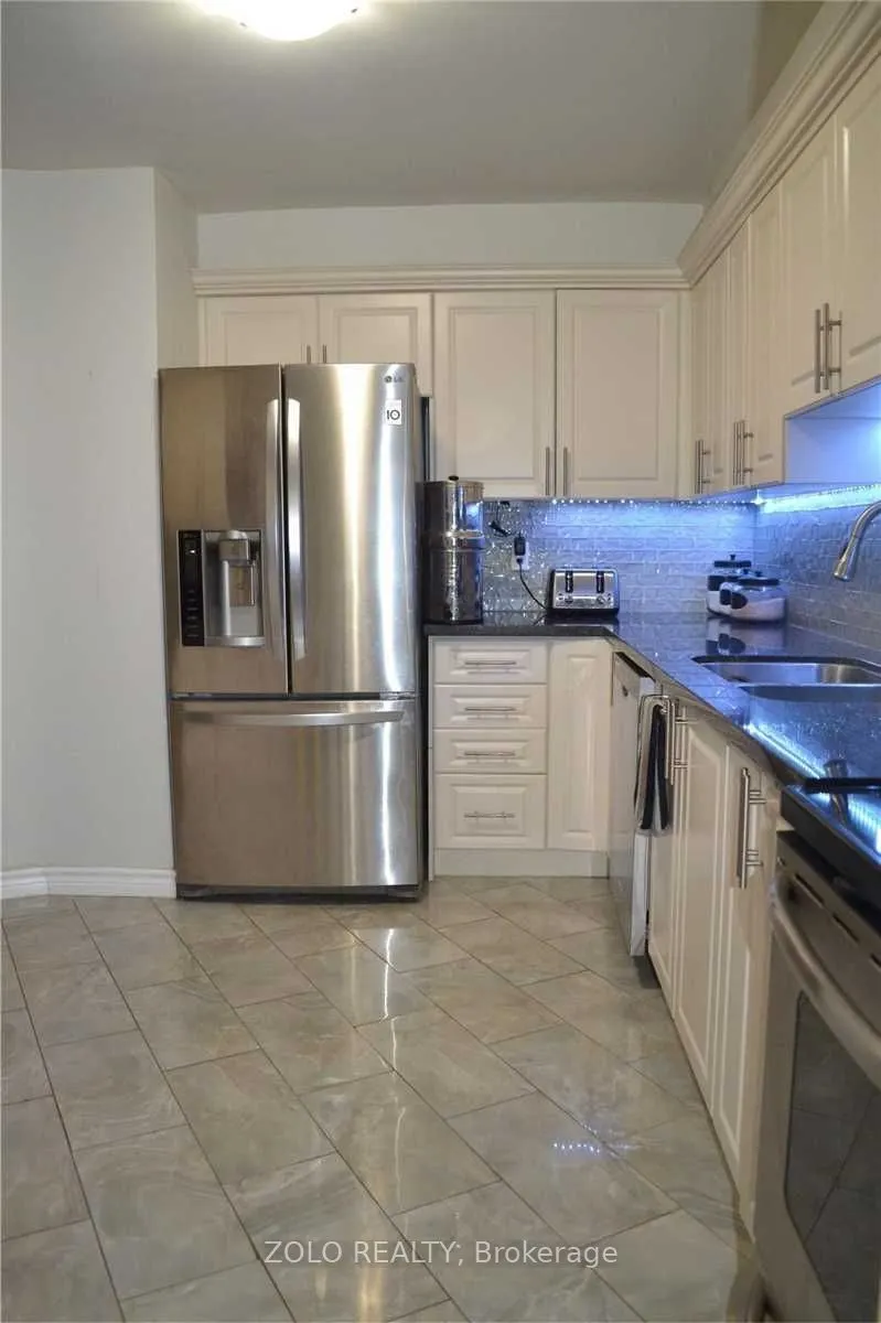 15 Vicora Linkway Way, #906