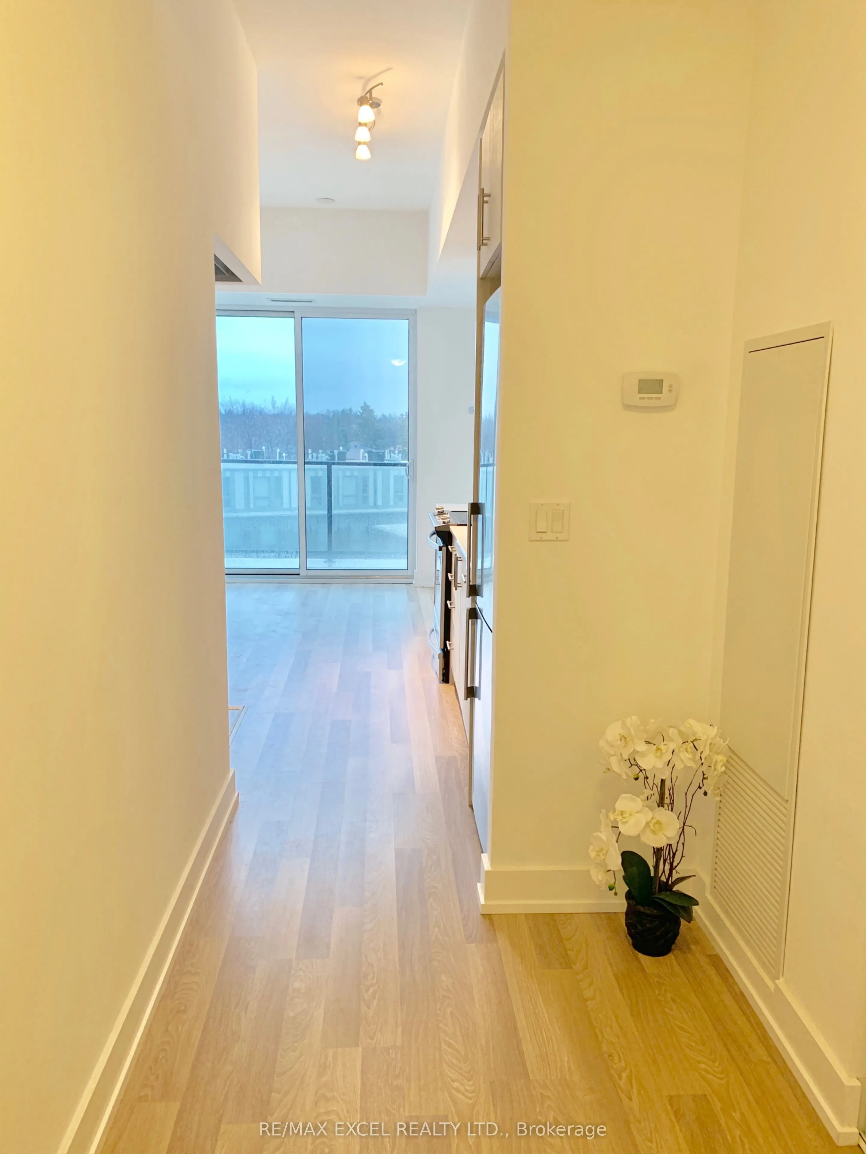 150 Fairview Mall Drive, #408