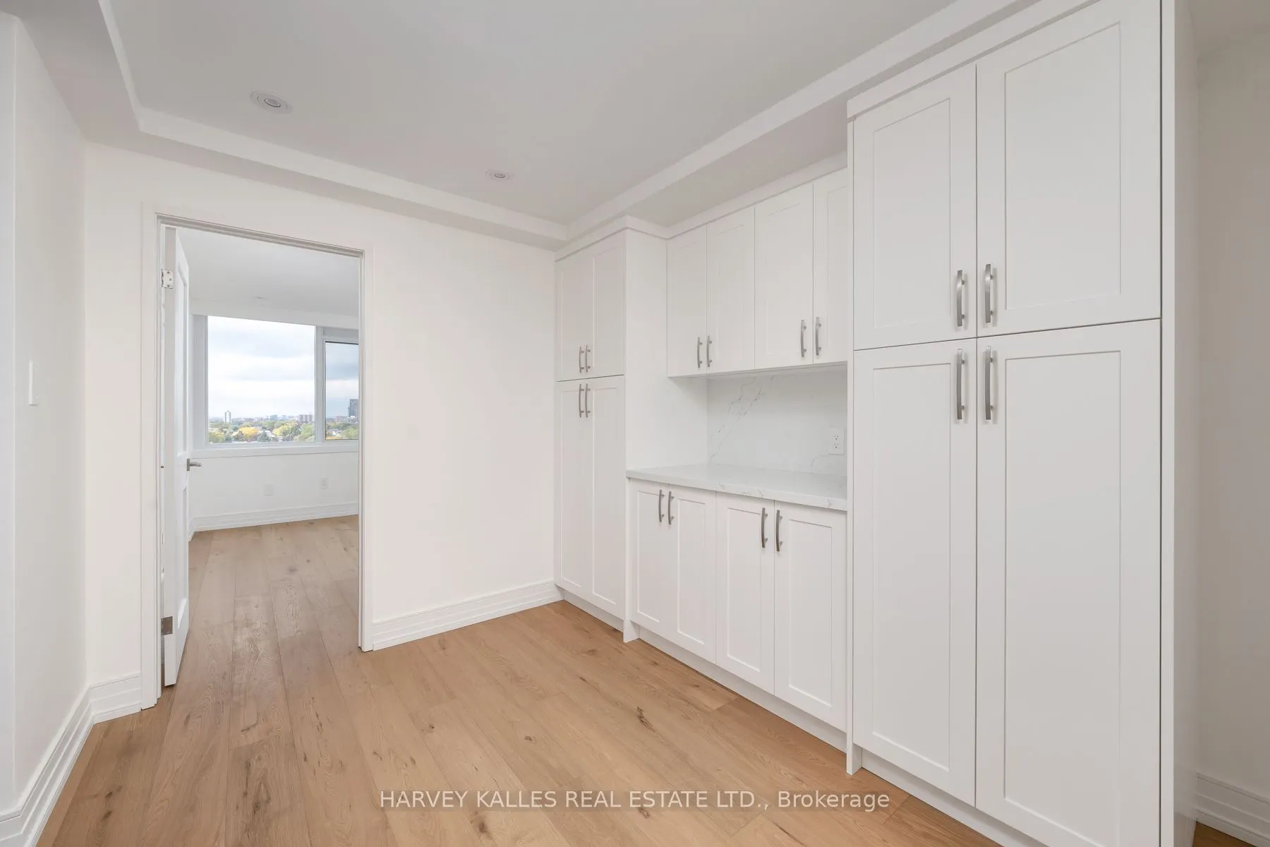 3000 Bathurst Street, #1111