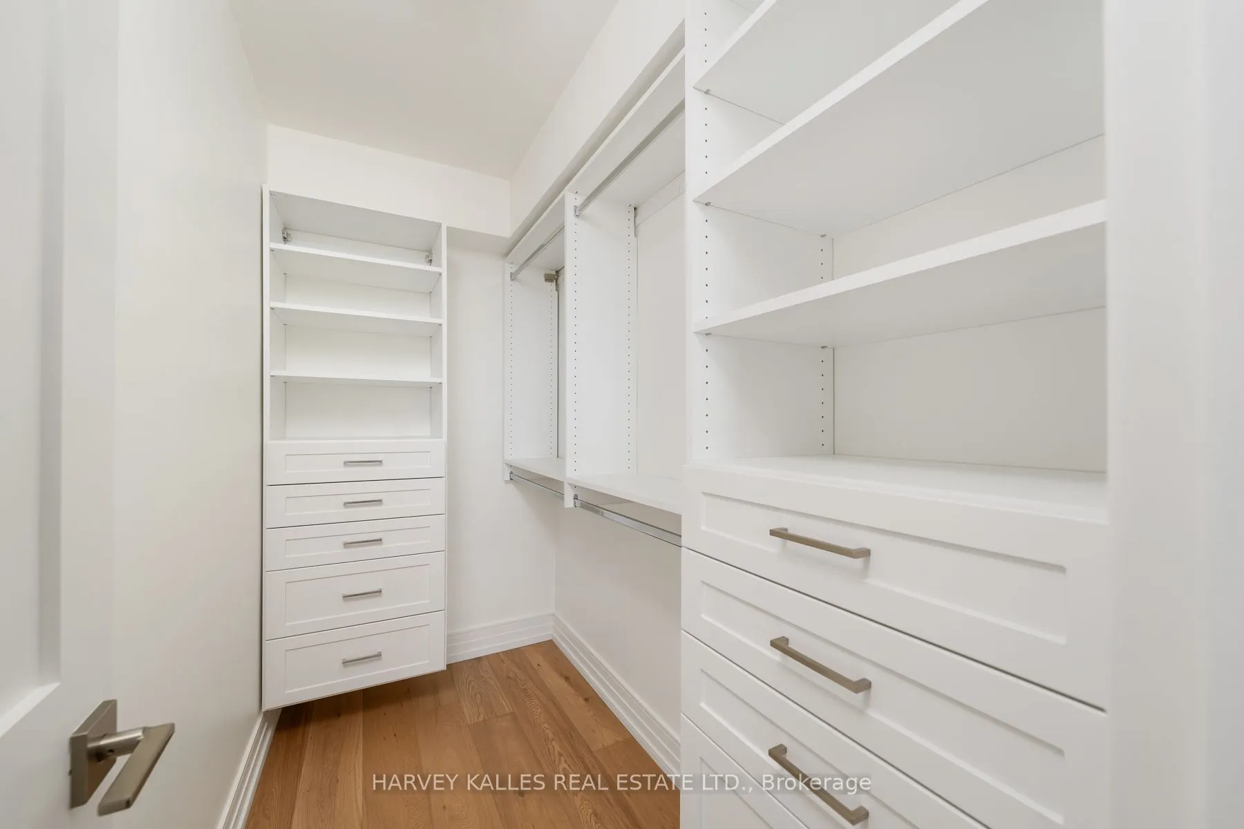 3000 Bathurst Street, #1111