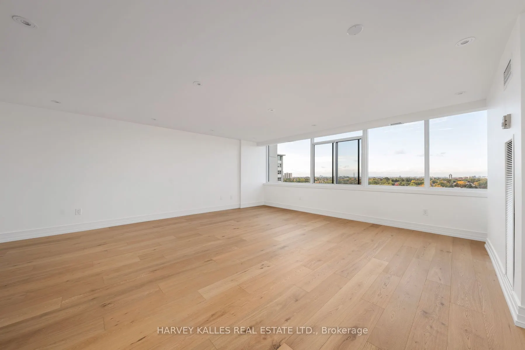 3000 Bathurst Street, #1111