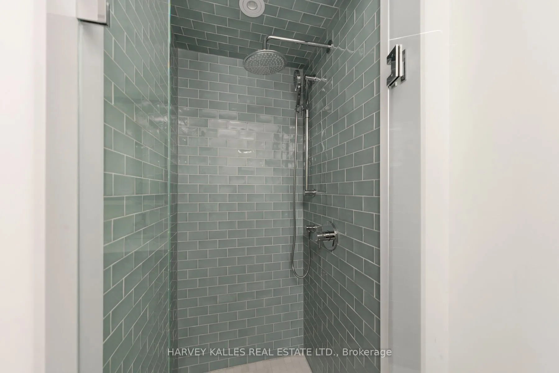 3000 Bathurst Street, #1111