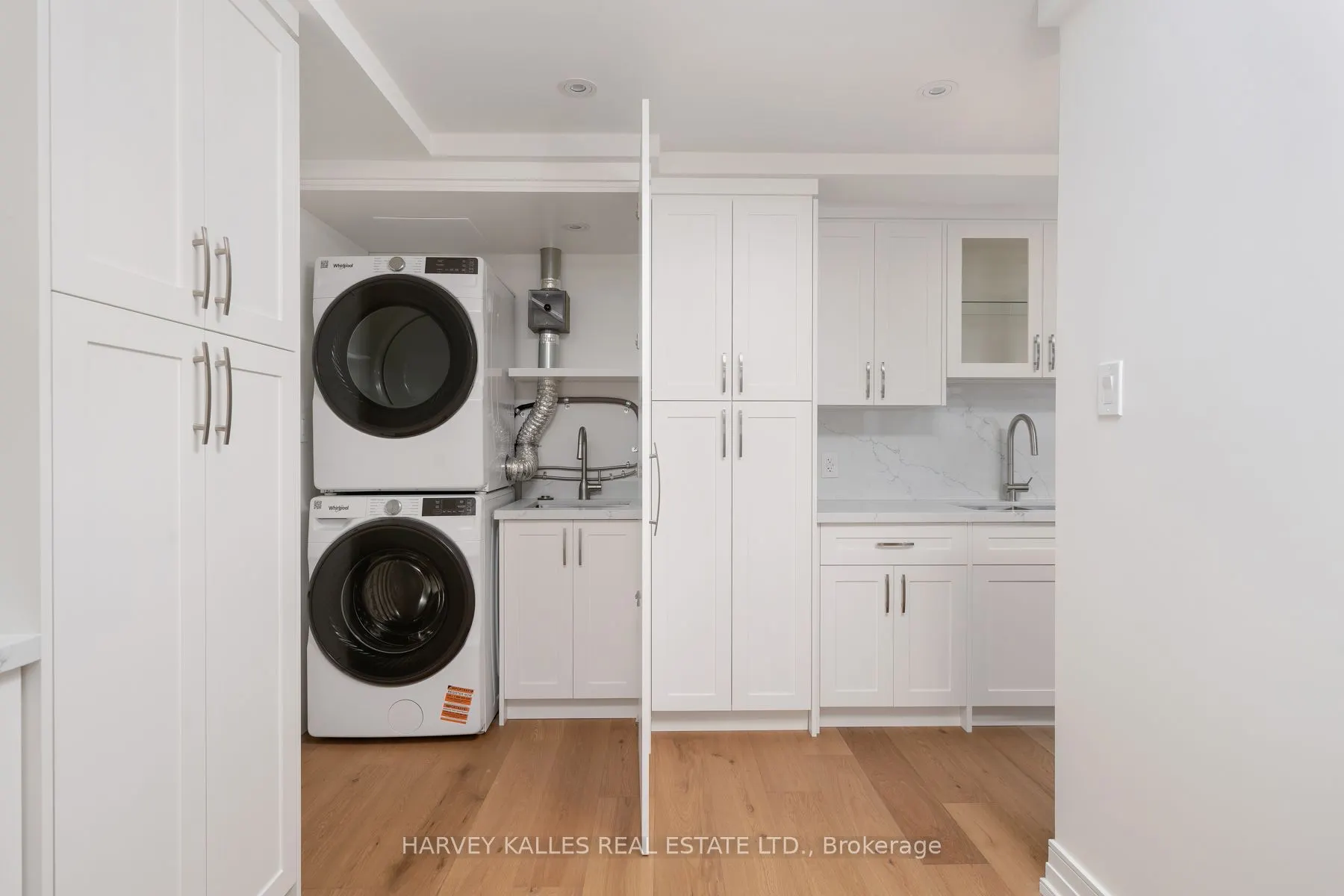 3000 Bathurst Street, #1111