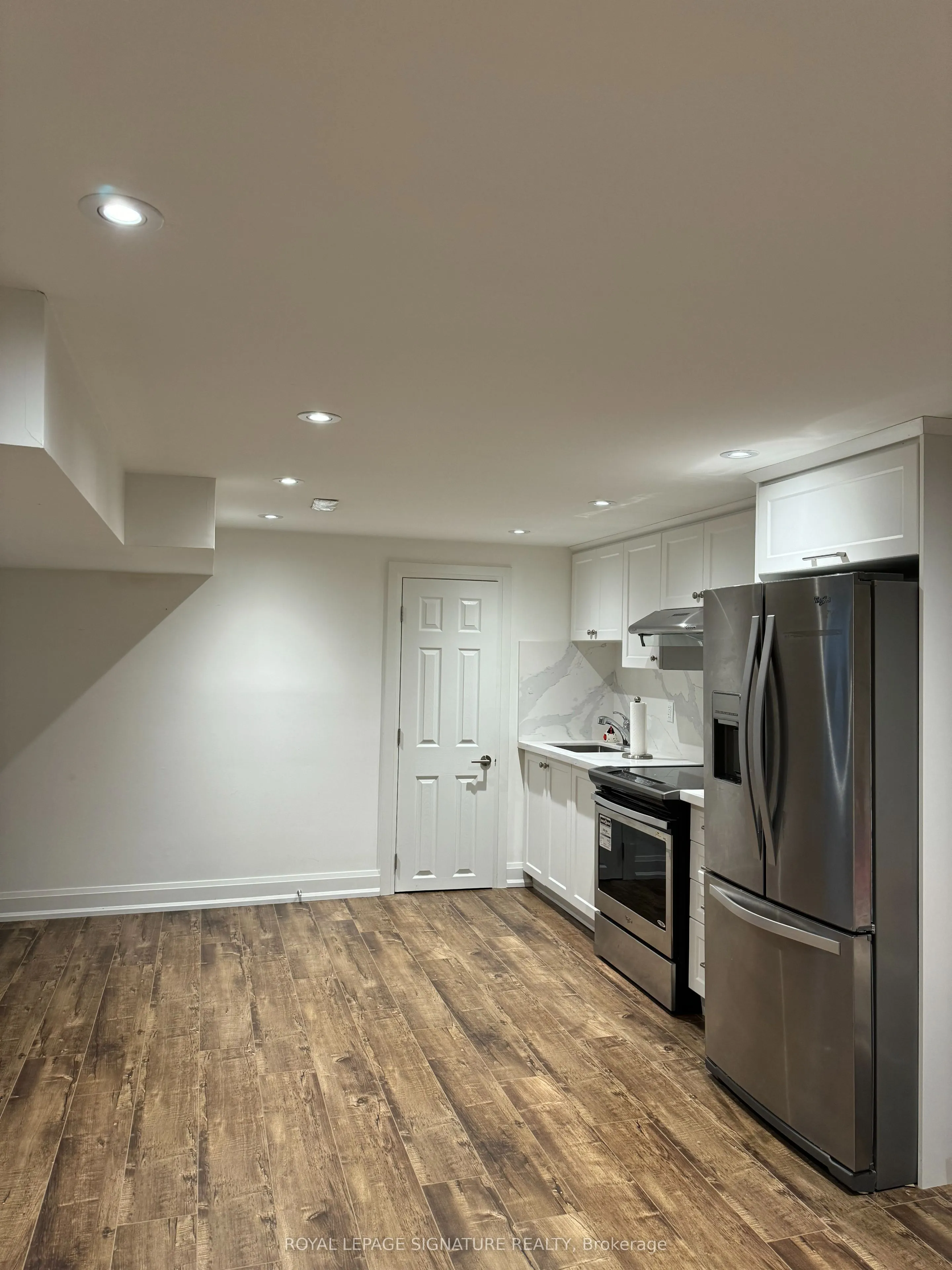 30 Chiswell Crescent