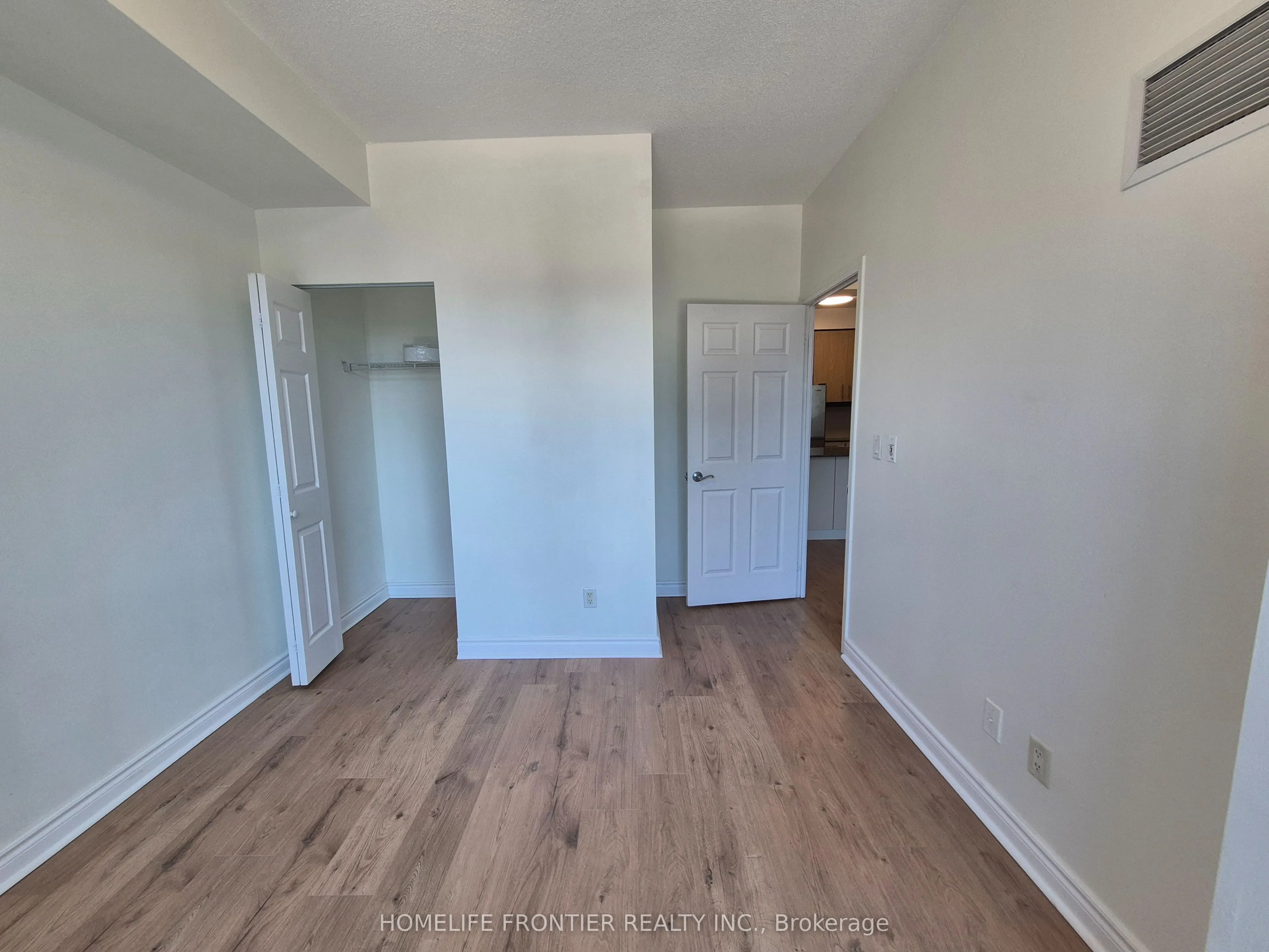 18 Holmes Avenue, #1009