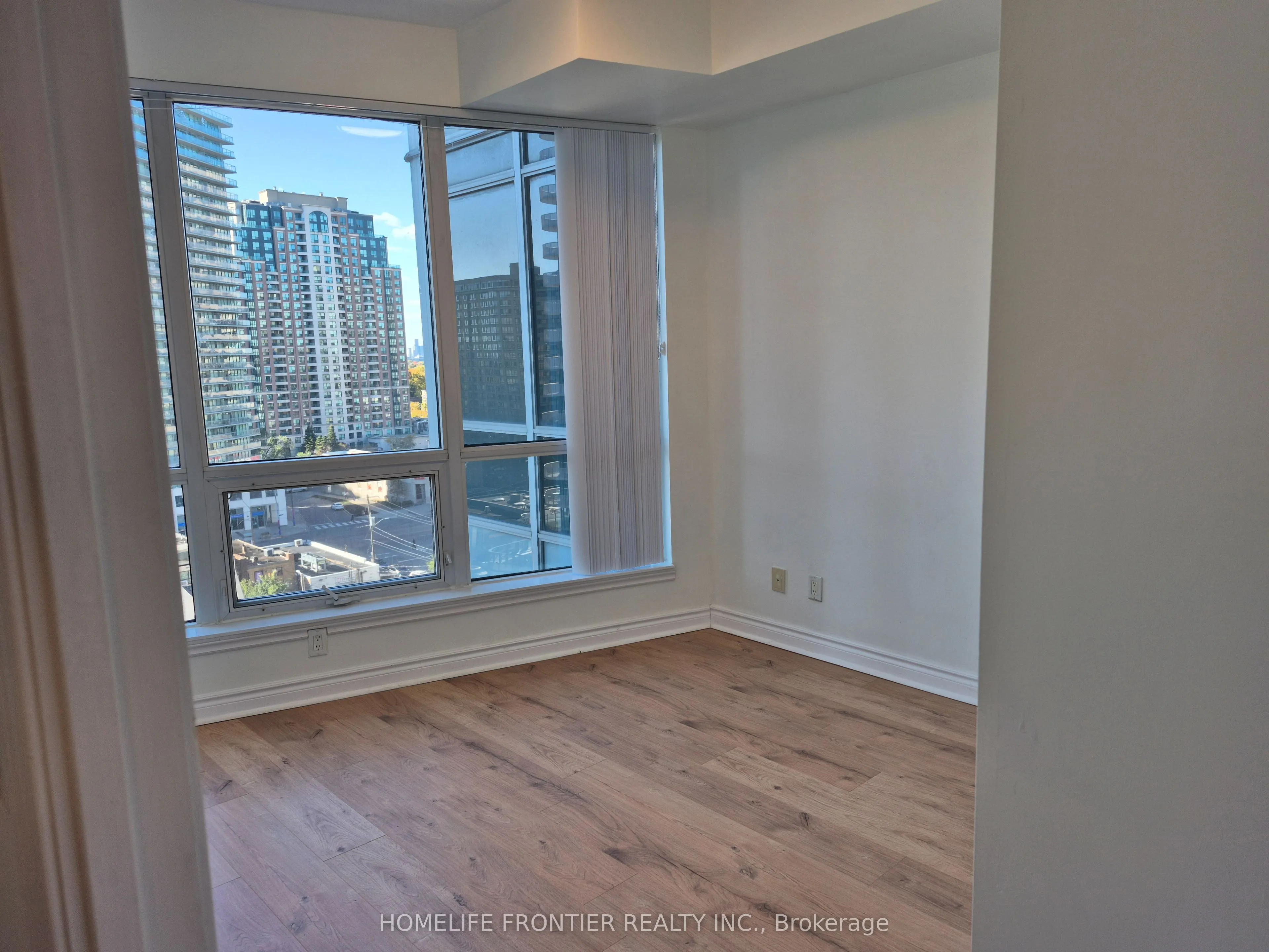 18 Holmes Avenue, #1009