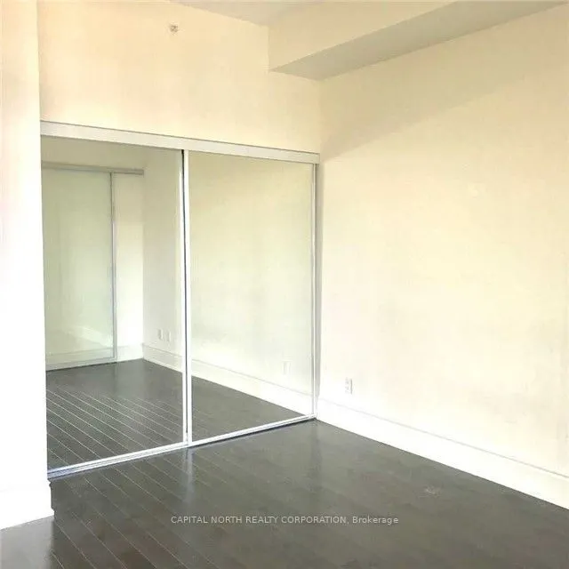 23 Glebe Road W, #909