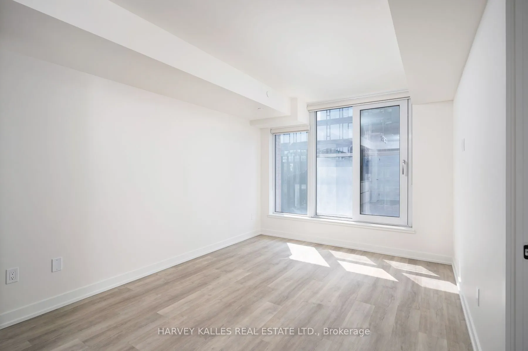 2 Augusta Avenue, #507