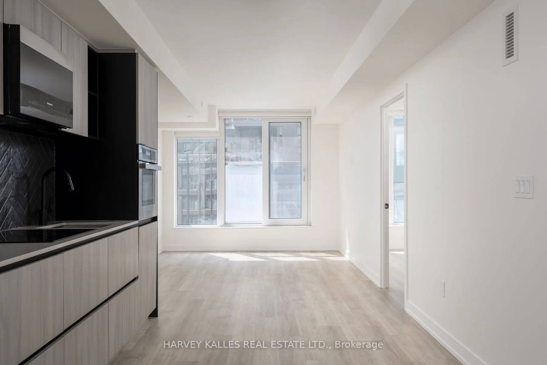 2 Augusta Avenue, #507