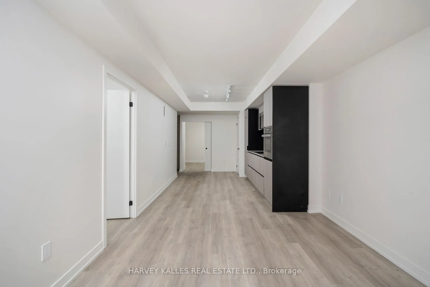 2 Augusta Avenue, #507