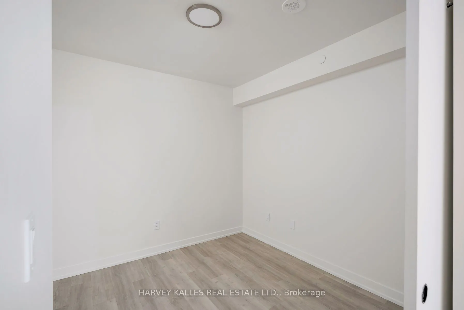 2 Augusta Avenue, #507