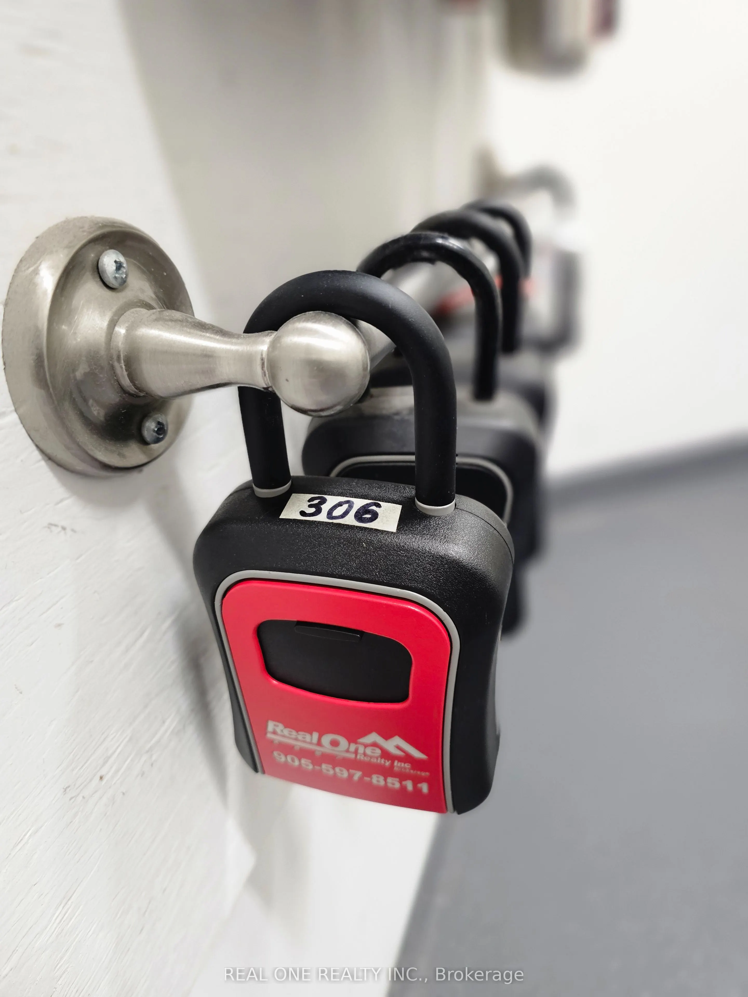 60 Shuter Street, #306