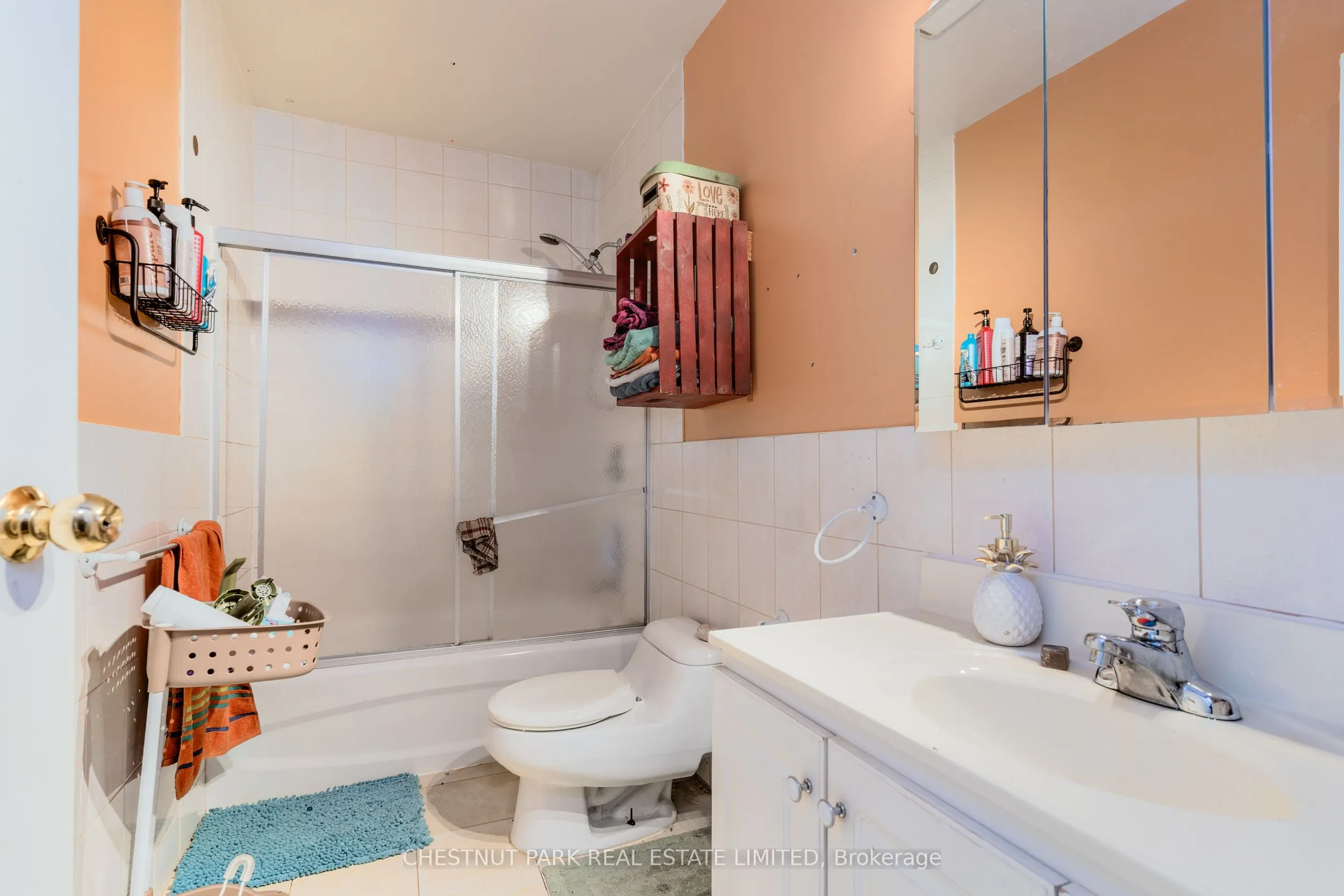 200 Ossington Avenue