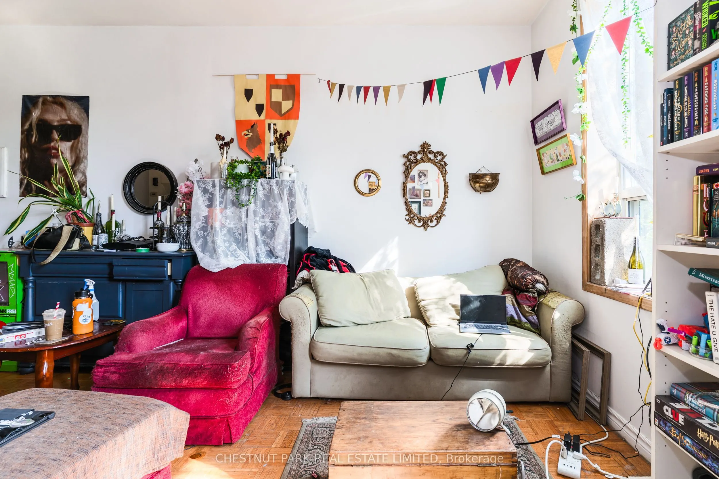 200 Ossington Avenue