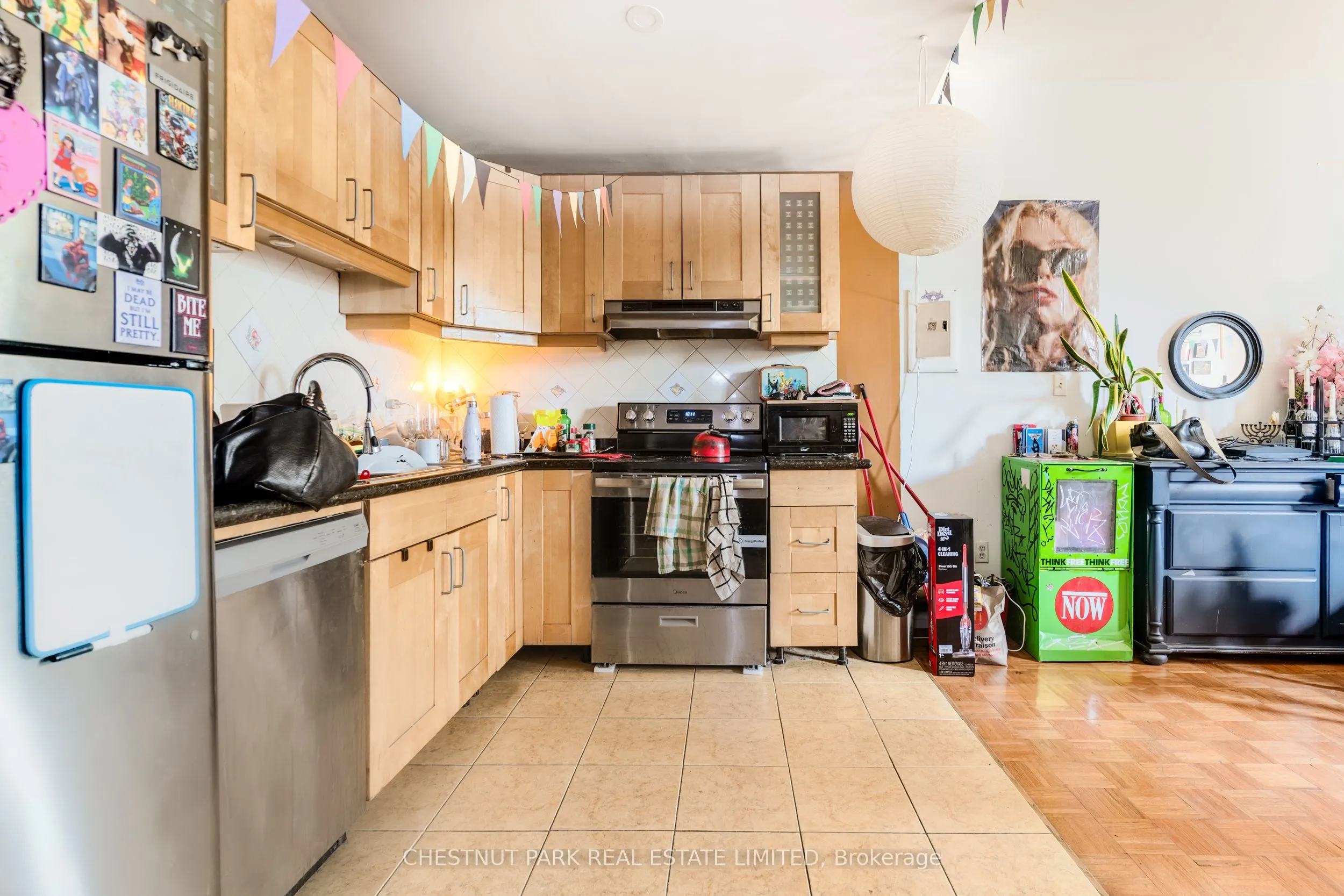 200 Ossington Avenue