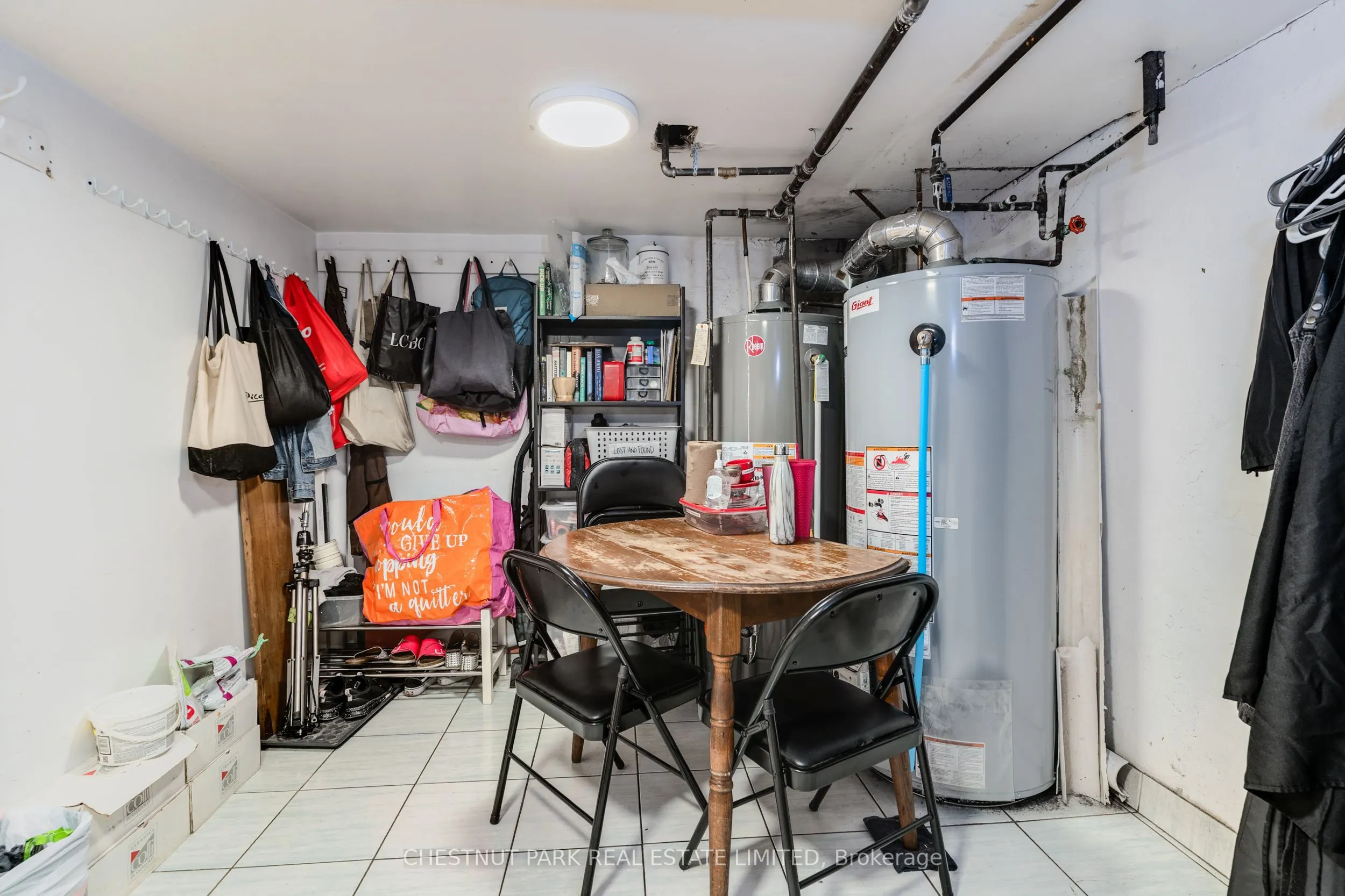 200 Ossington Avenue