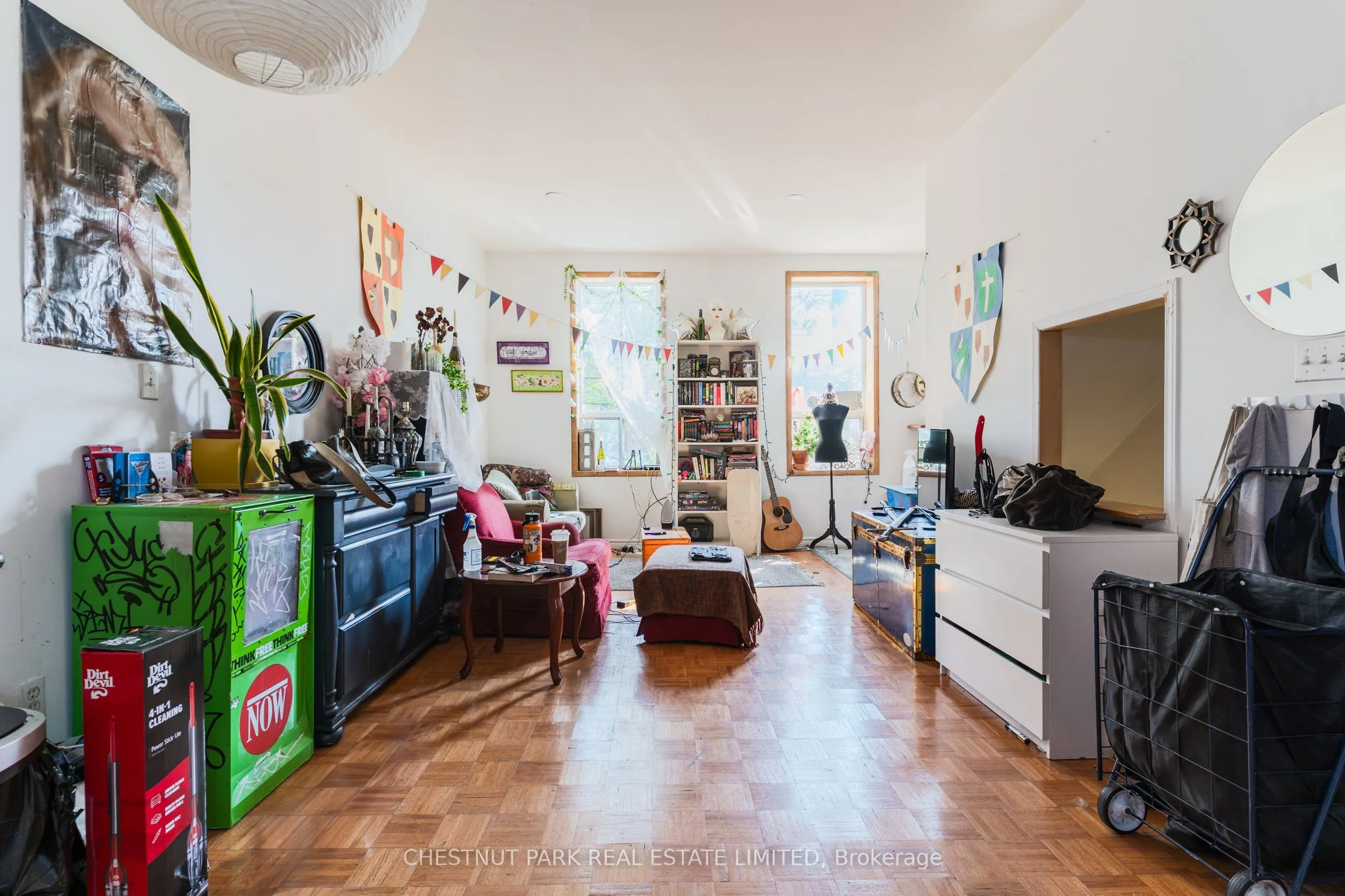 200 Ossington Avenue