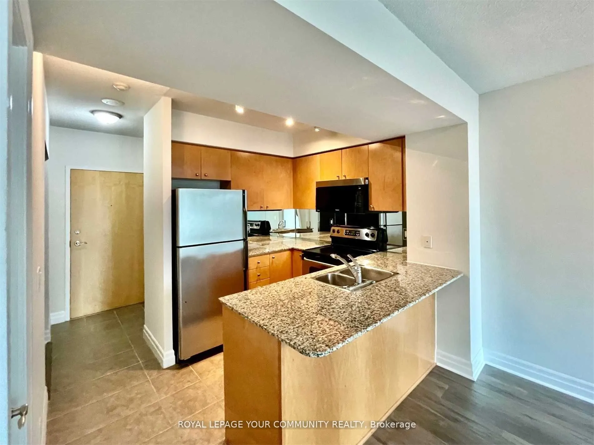 8 Scollard Street, #1006