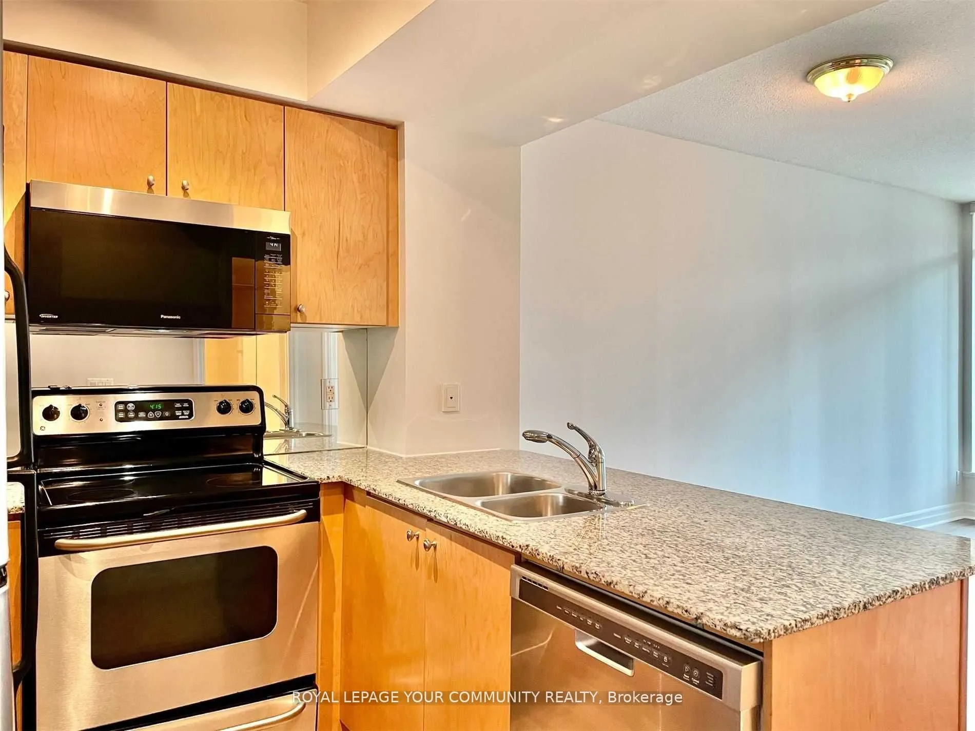 8 Scollard Street, #1006