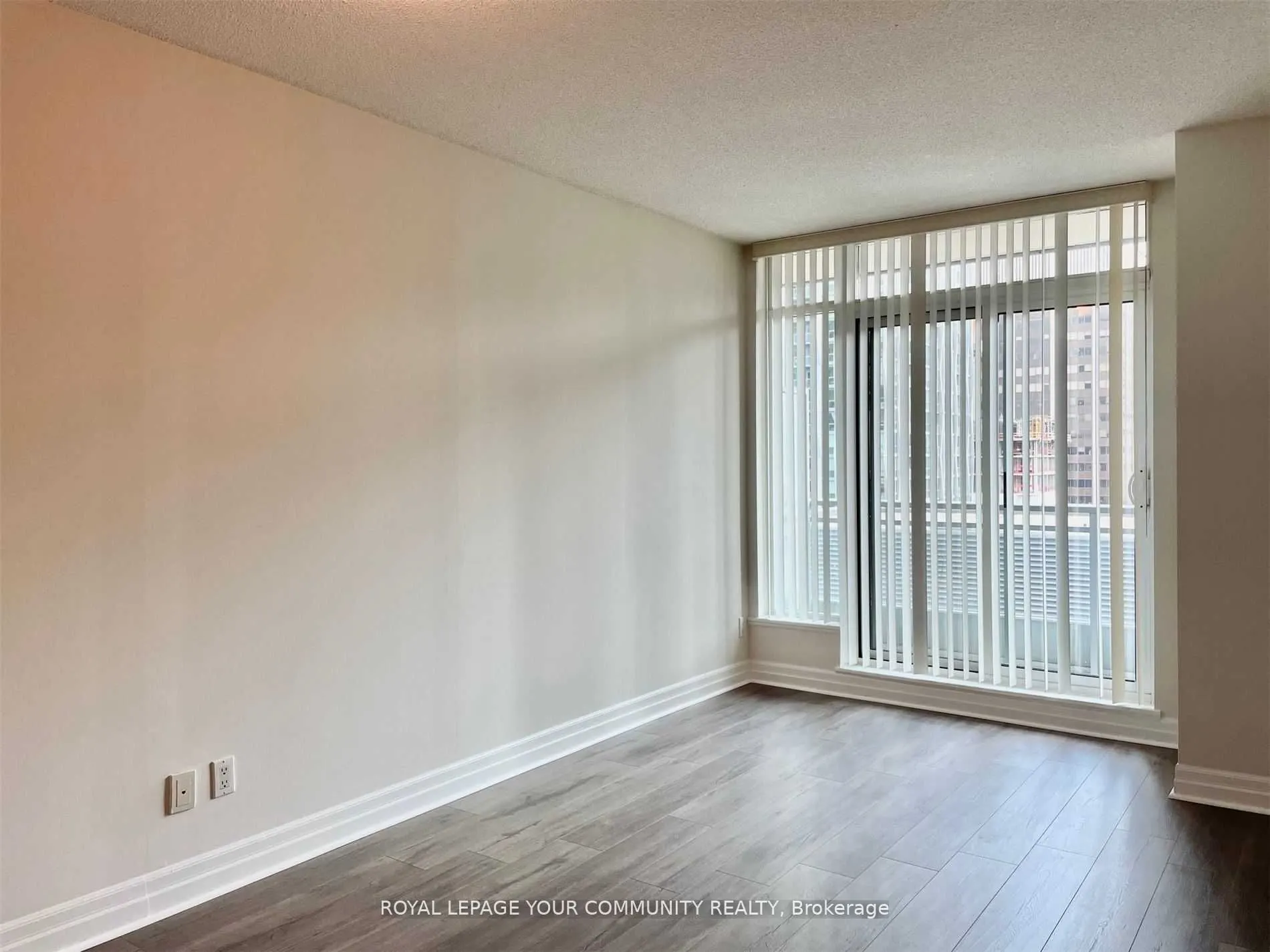 8 Scollard Street, #1006