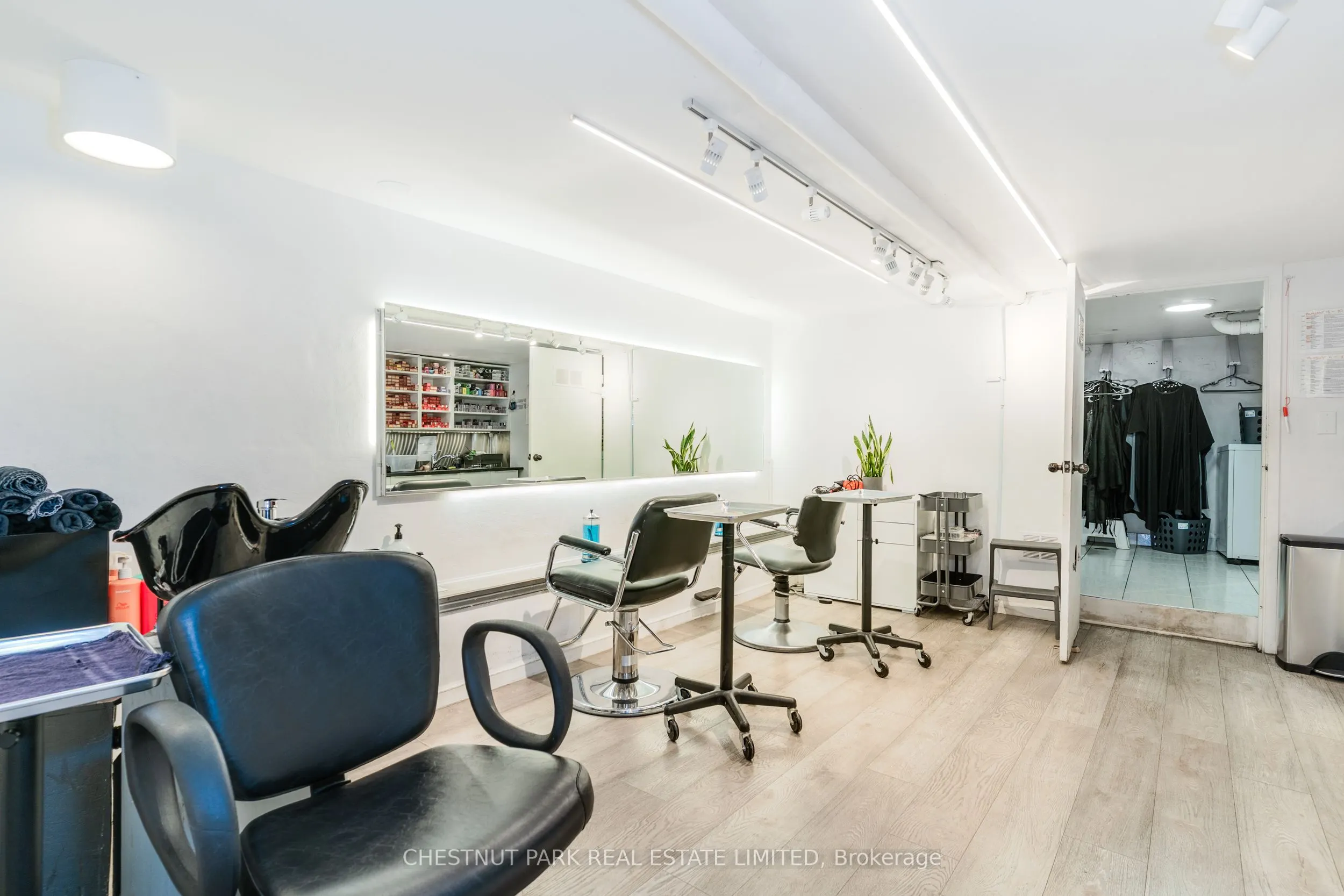 200 Ossington Avenue