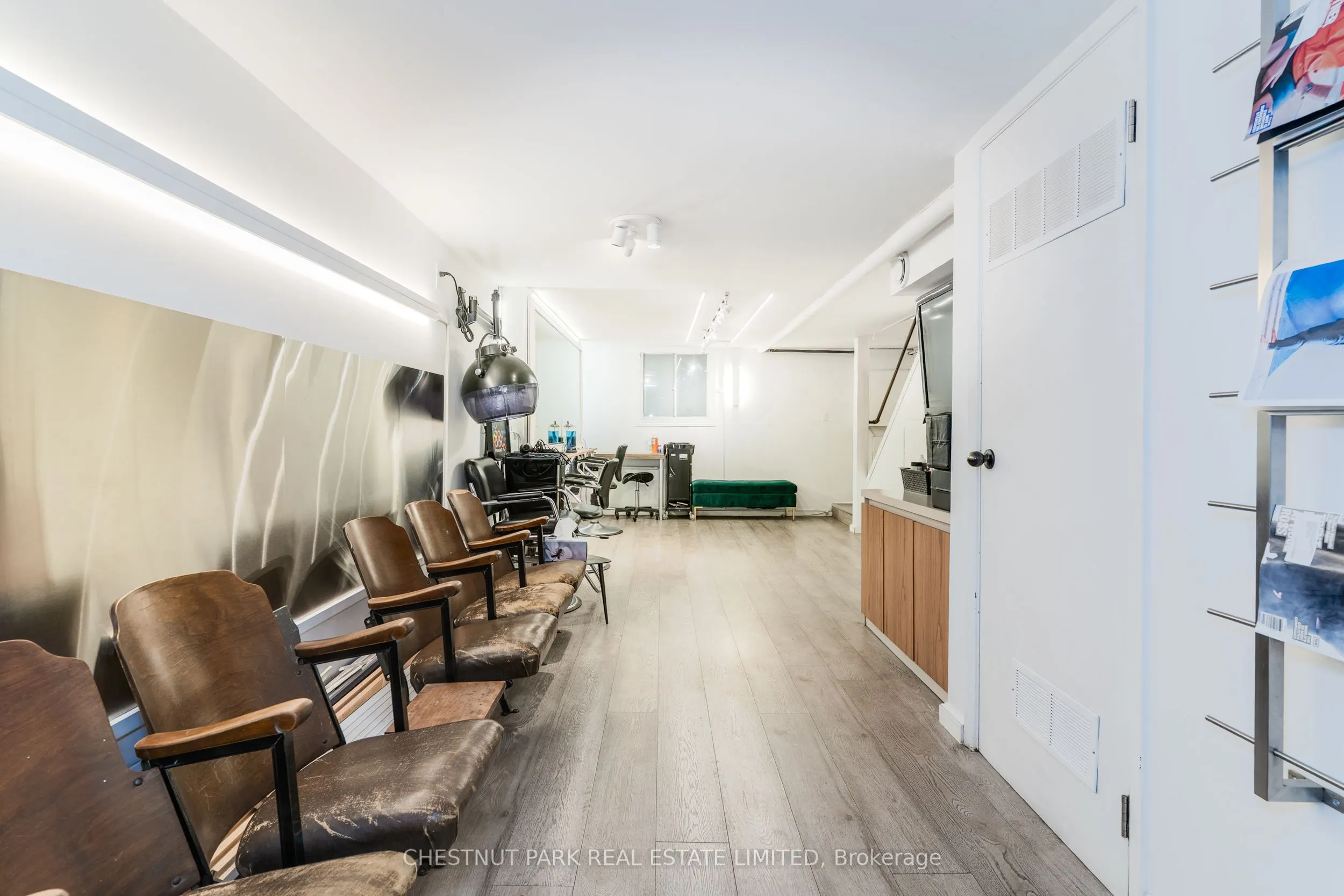 200 Ossington Avenue