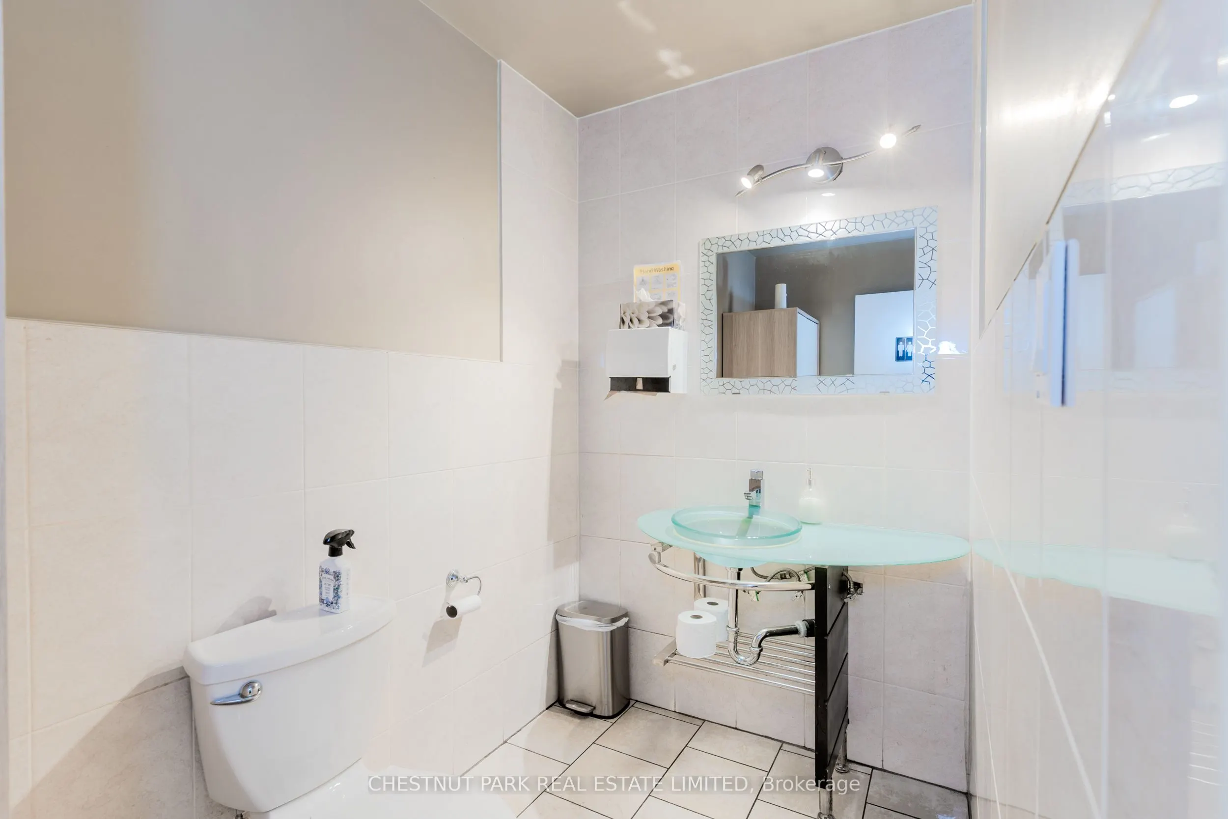 200 Ossington Avenue