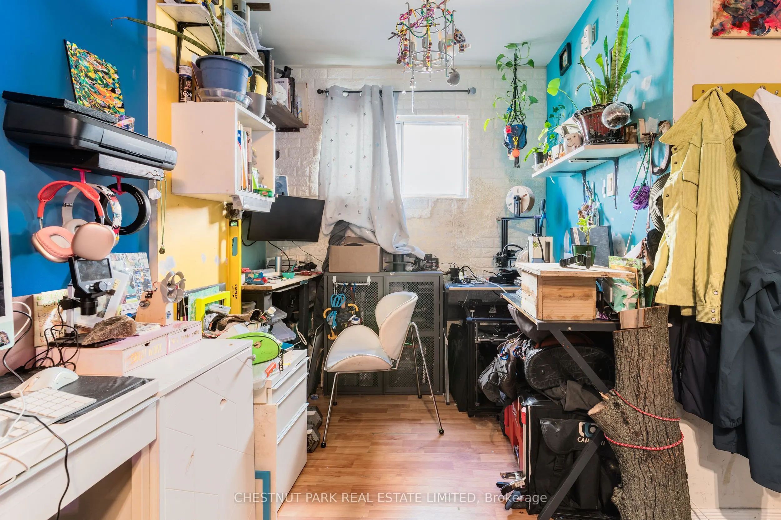 200 Ossington Avenue