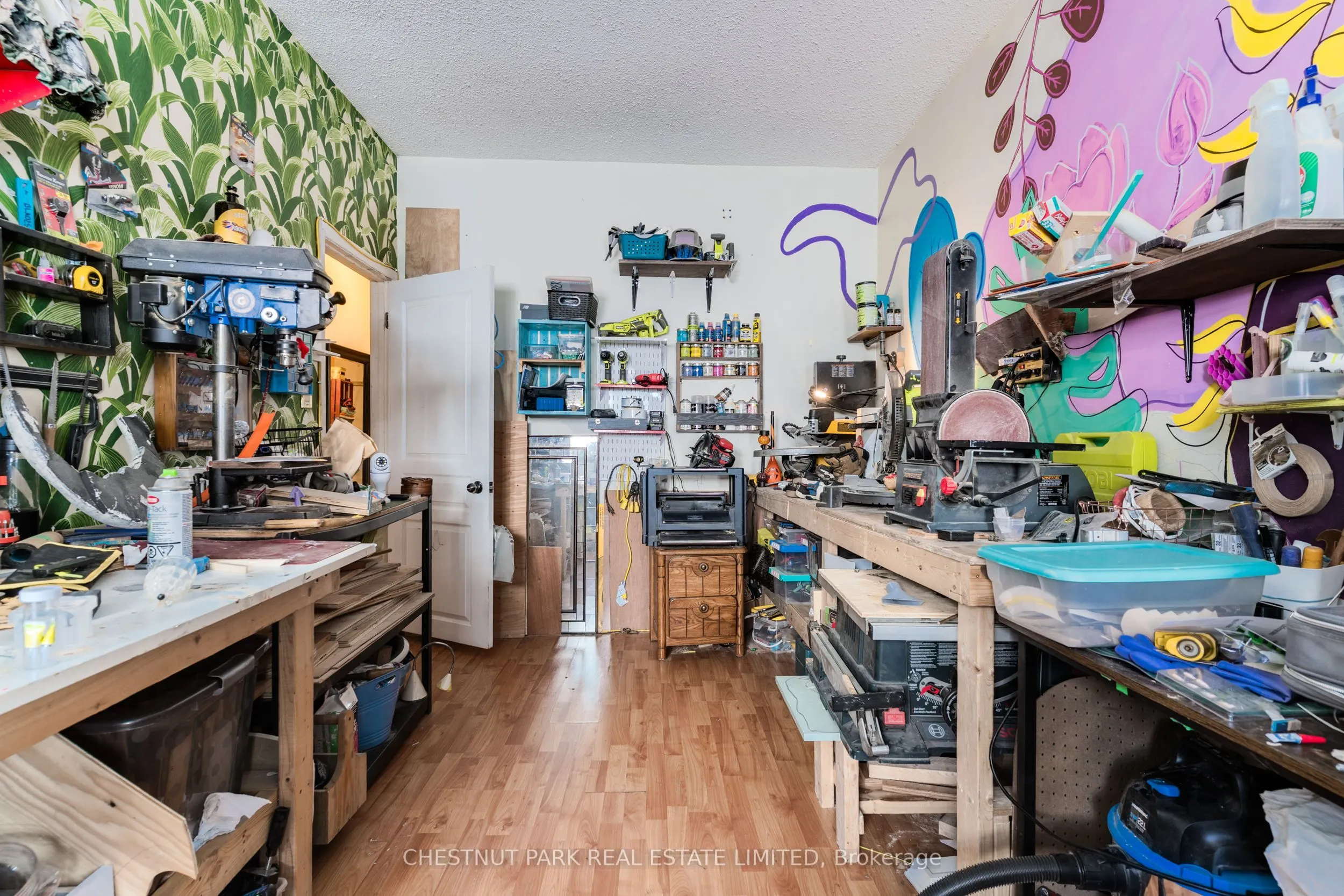 200 Ossington Avenue