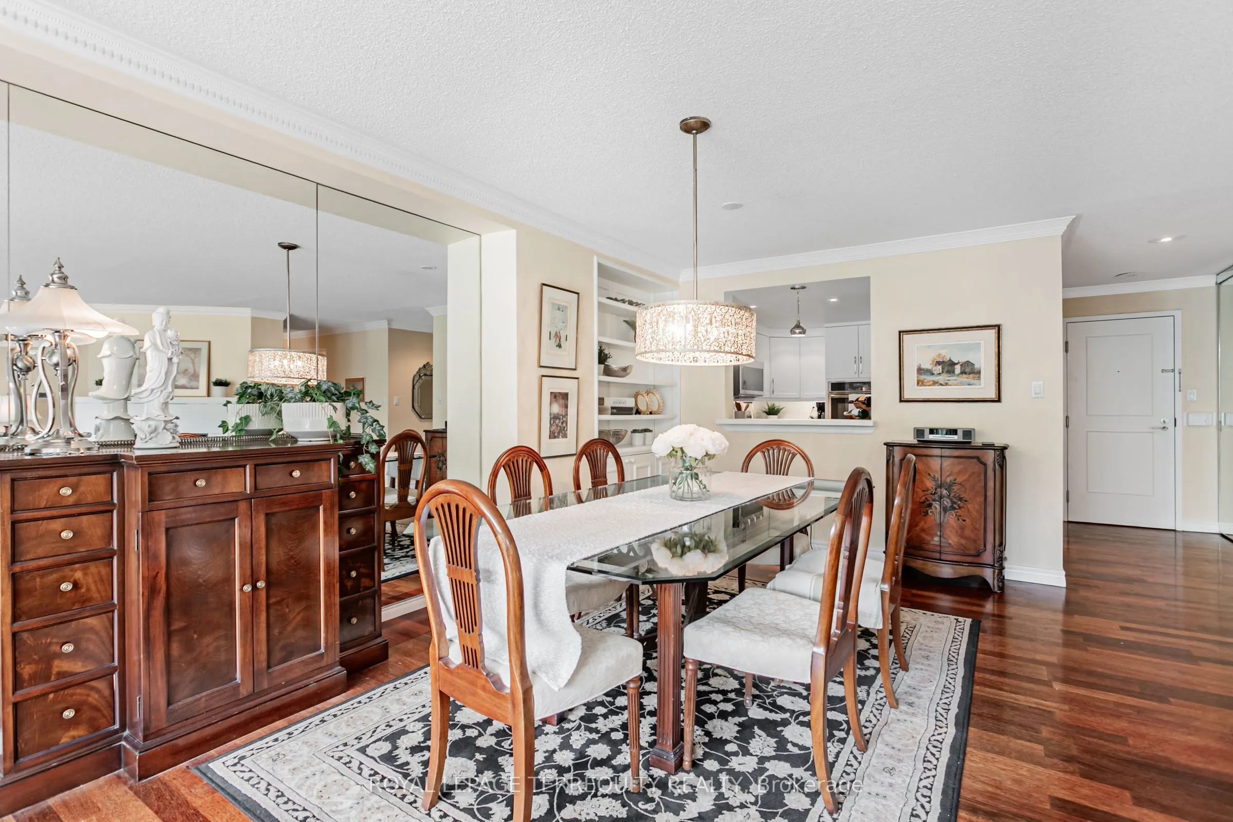 225 Davenport Road, #605