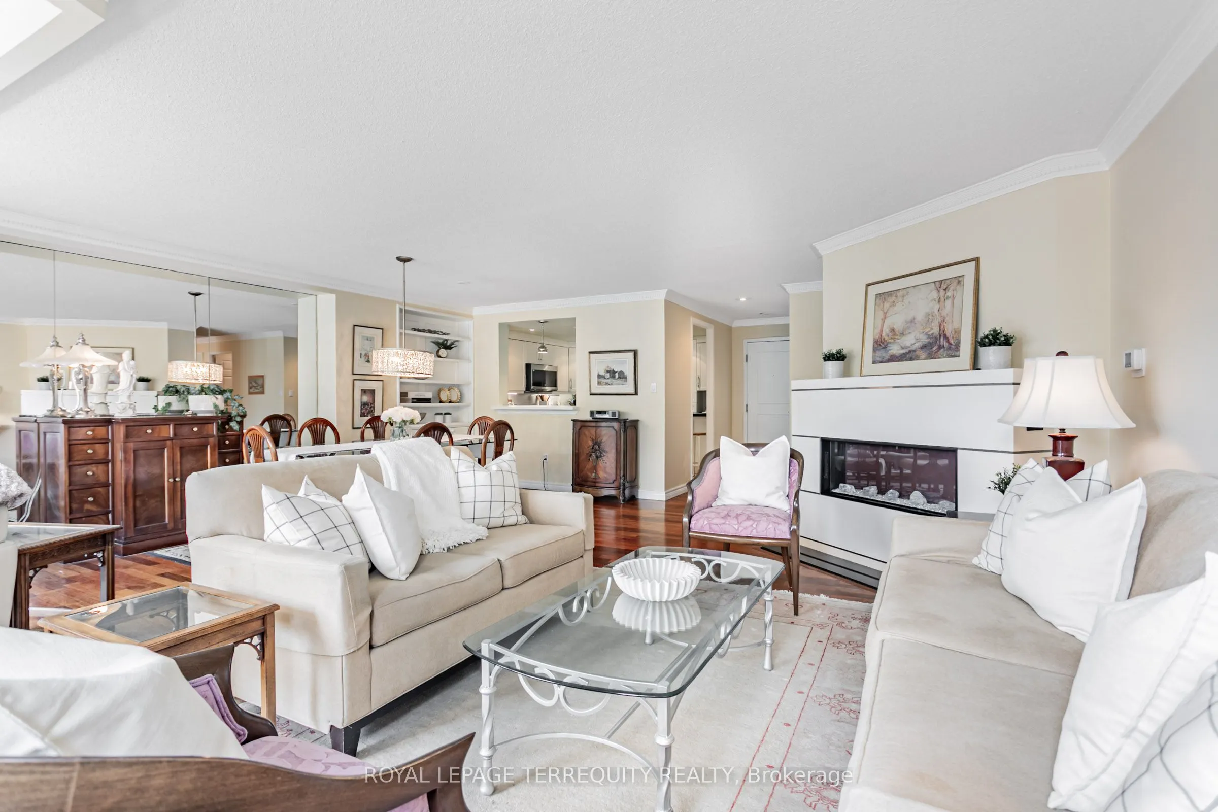 225 Davenport Road, #605