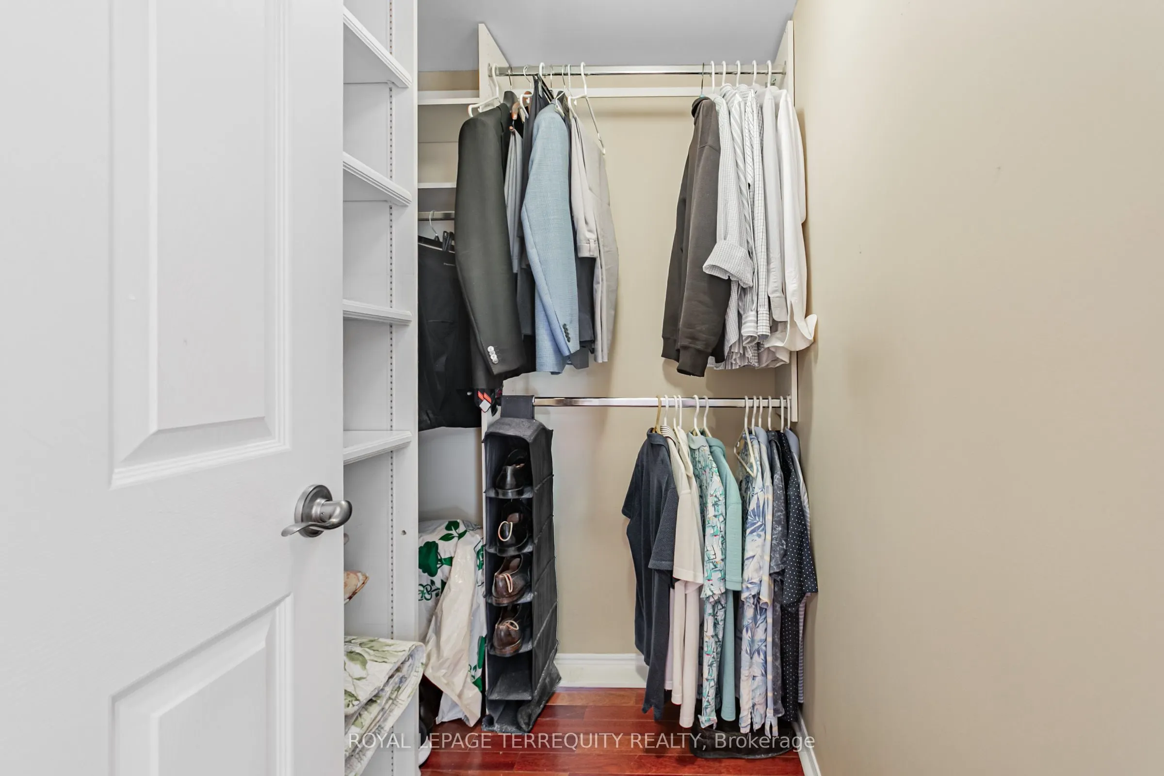 225 Davenport Road, #605