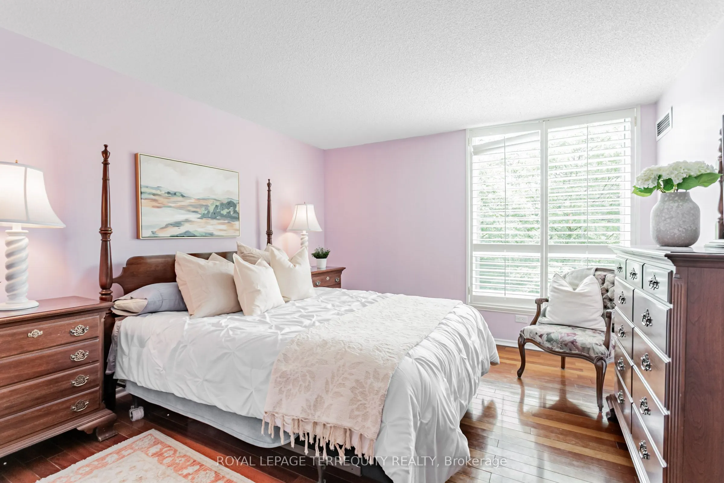 225 Davenport Road, #605