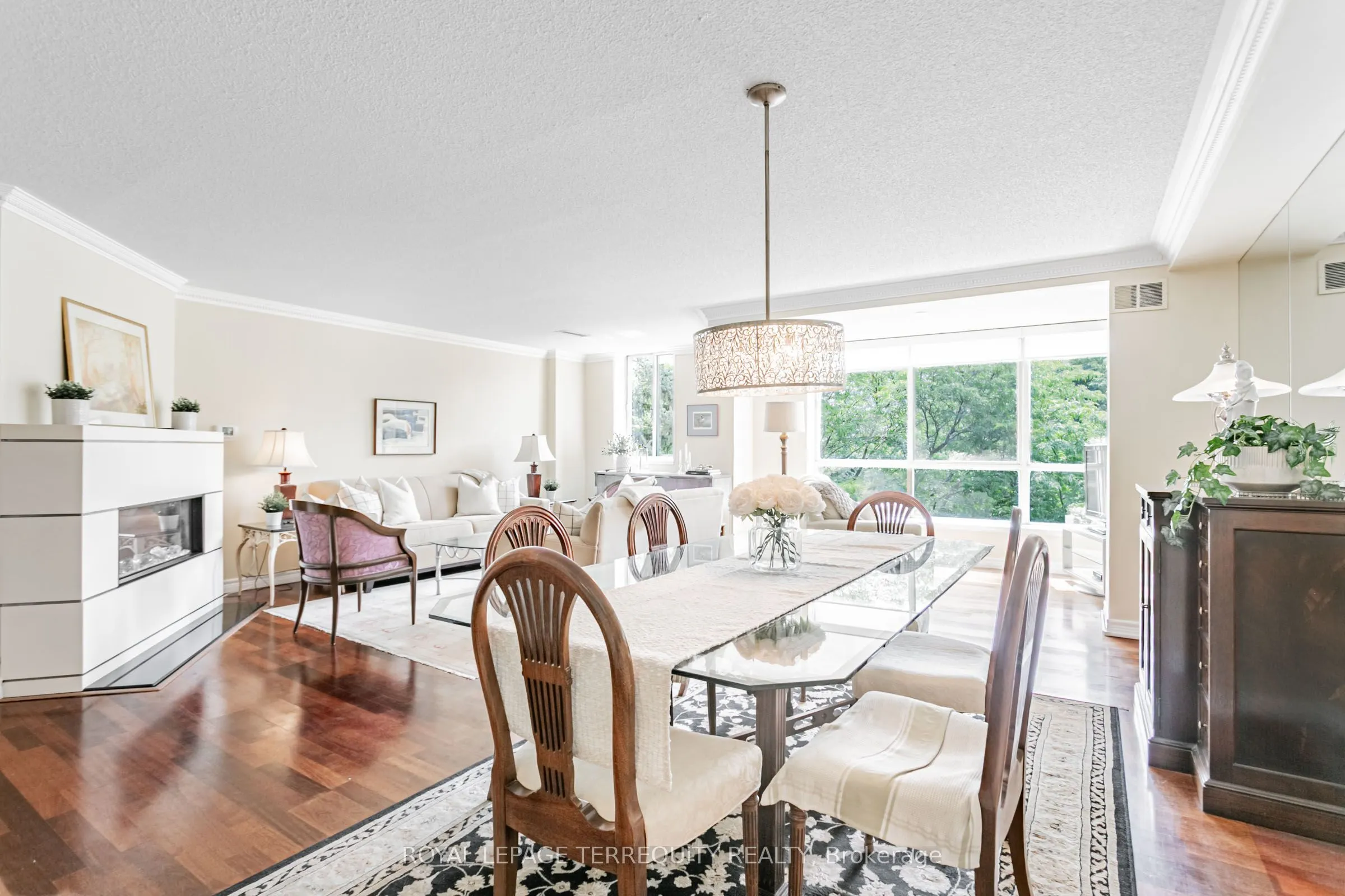 225 Davenport Road, #605