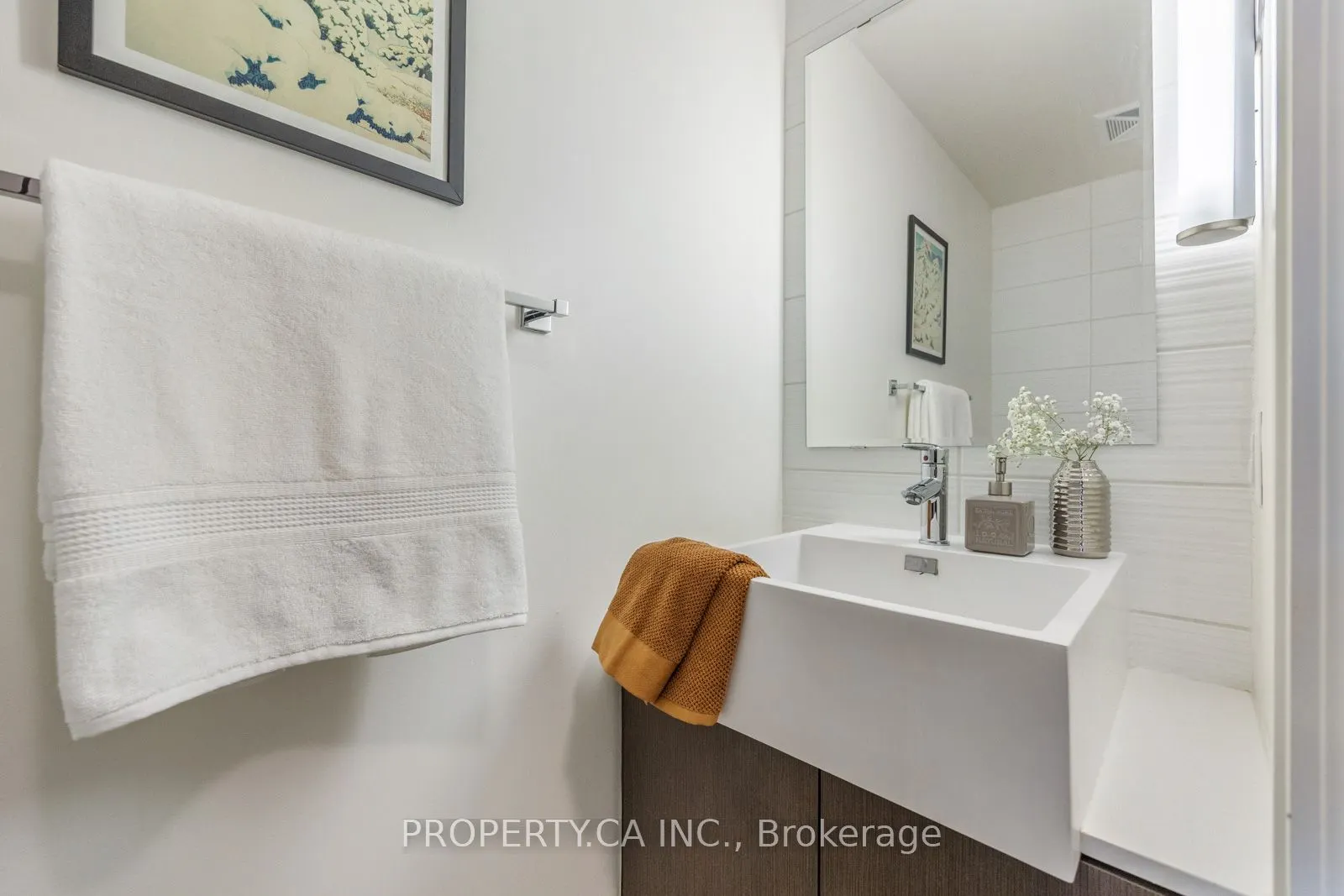 5 Hanna Avenue, #329