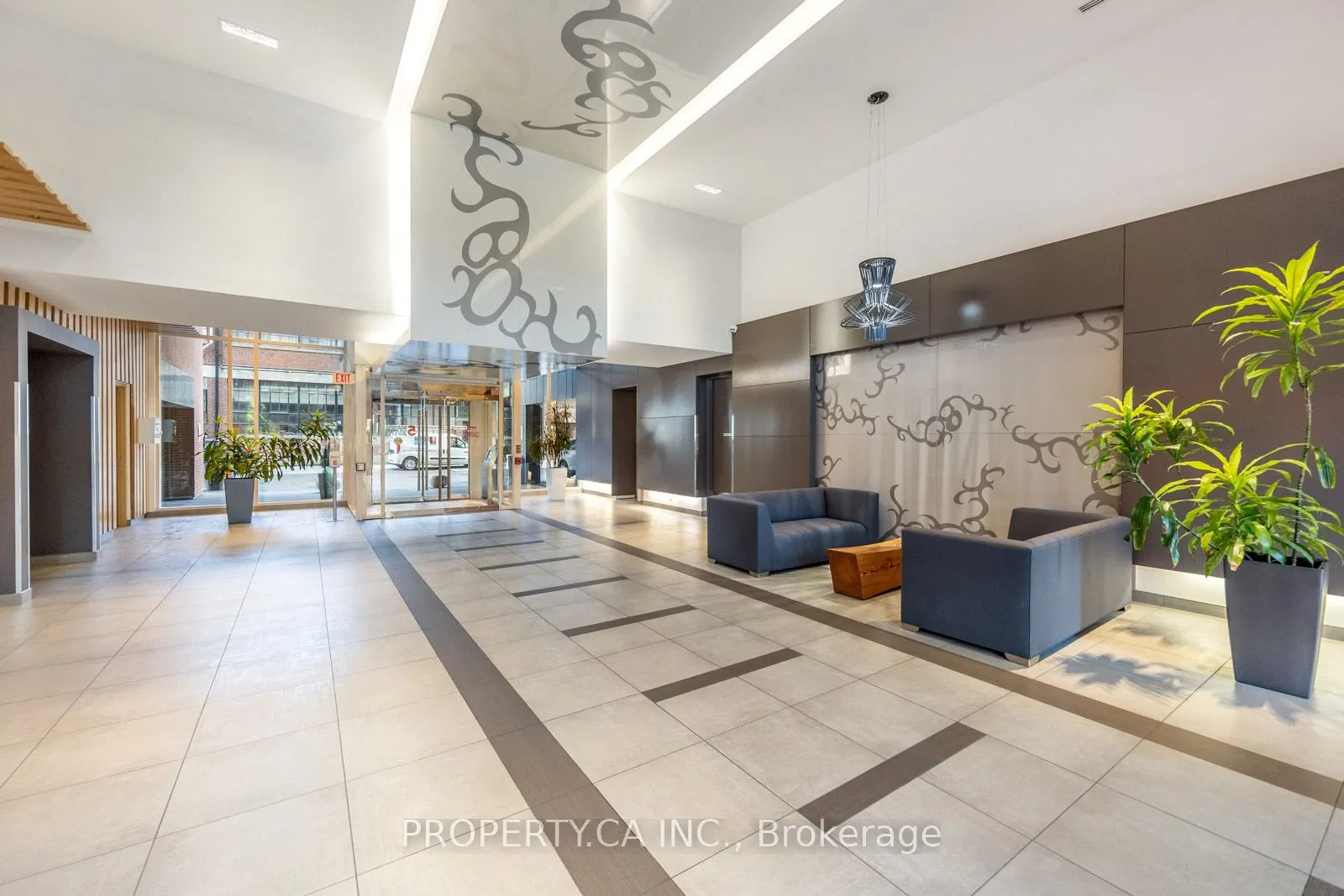 5 Hanna Avenue, #329