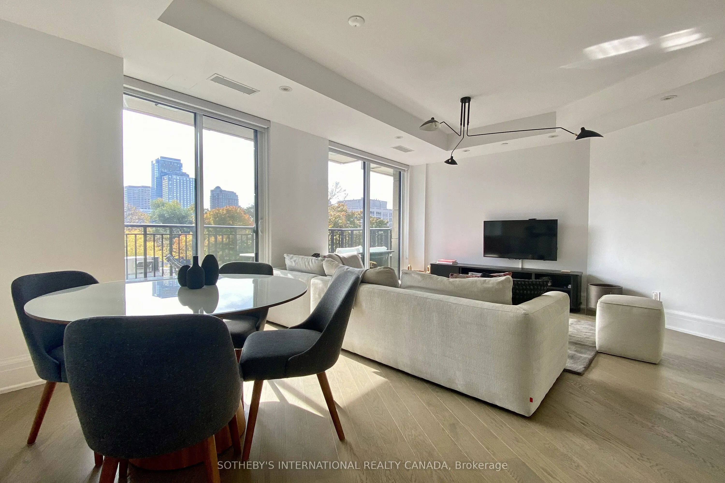 181 Davenport Road, #410