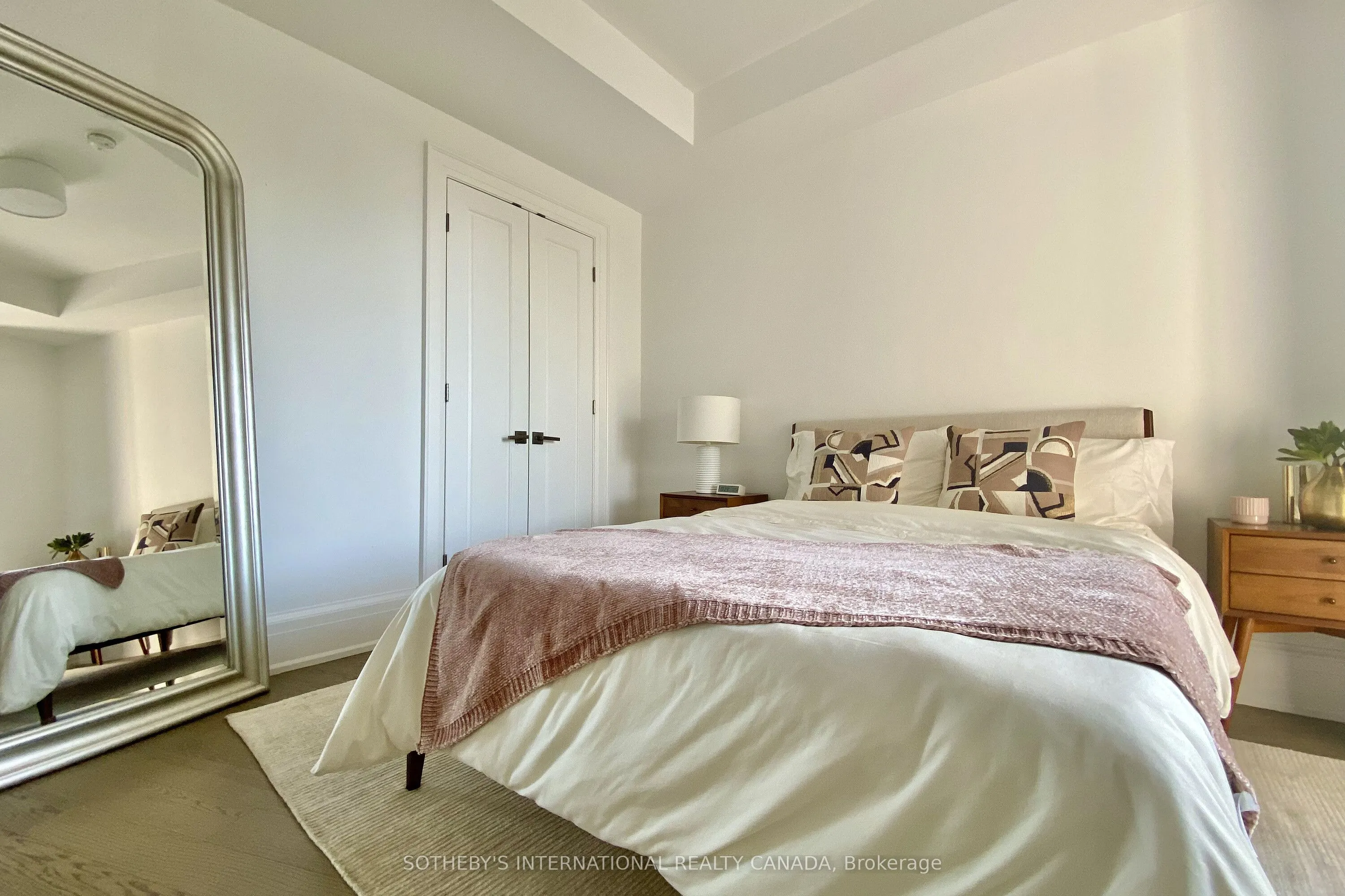 181 Davenport Road, #410