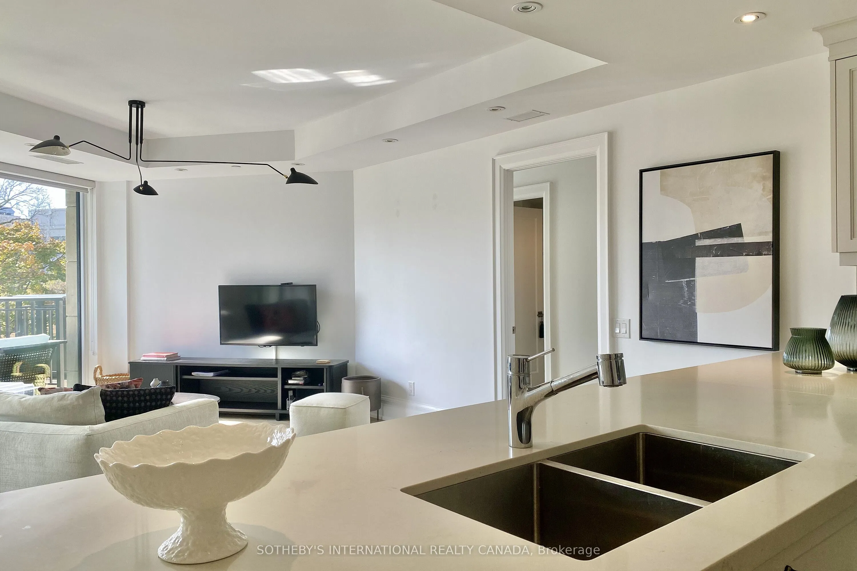 181 Davenport Road, #410