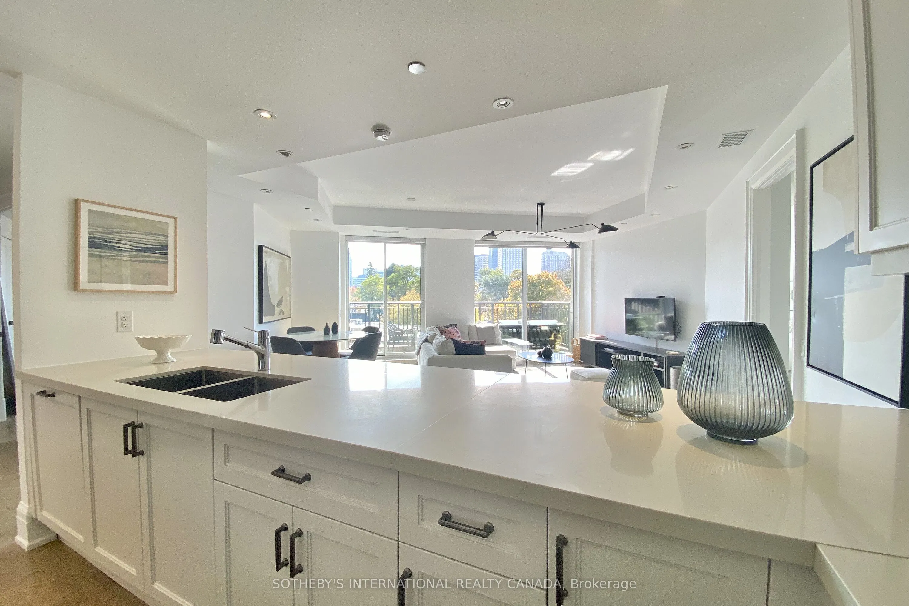 181 Davenport Road, #410