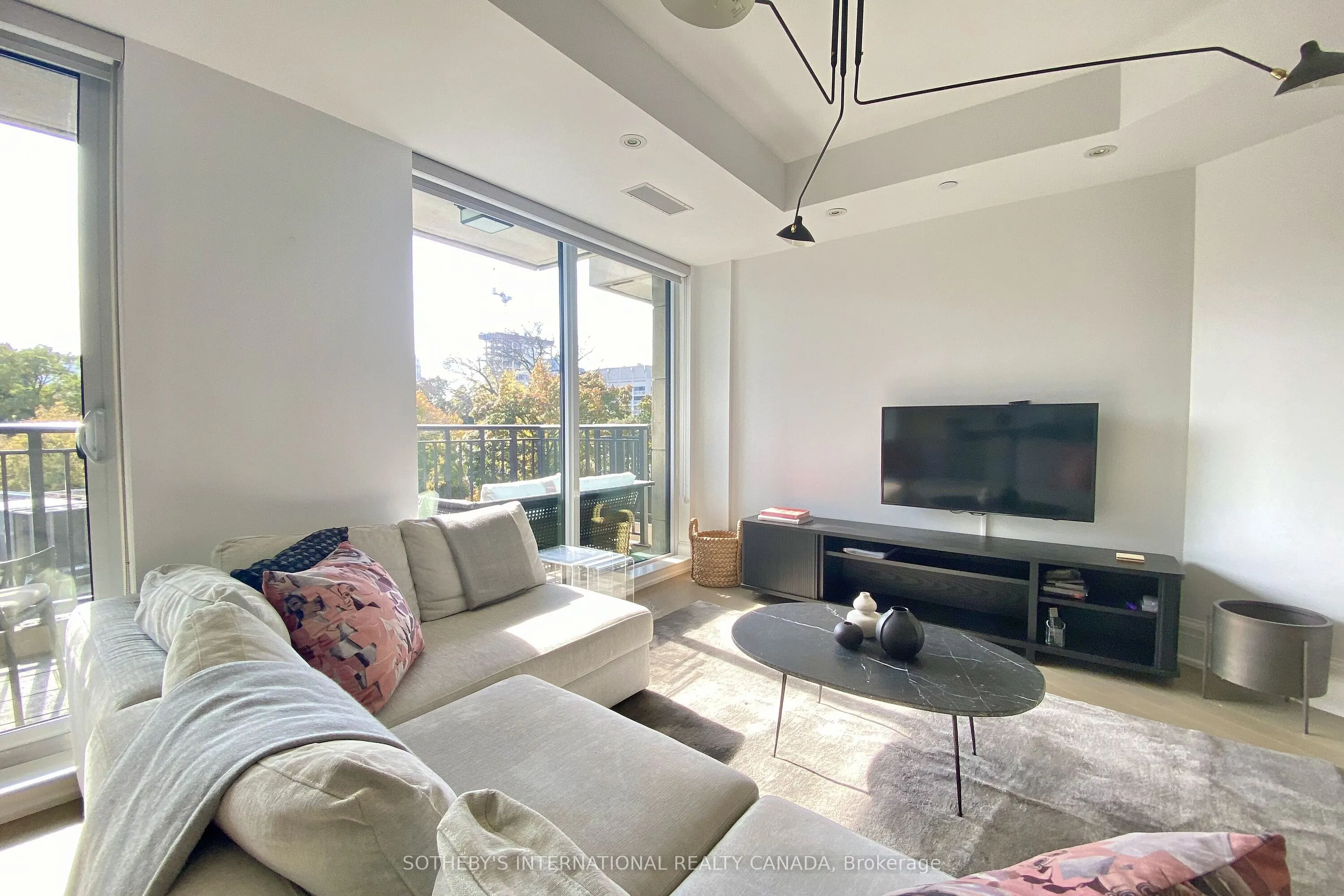 181 Davenport Road, #410