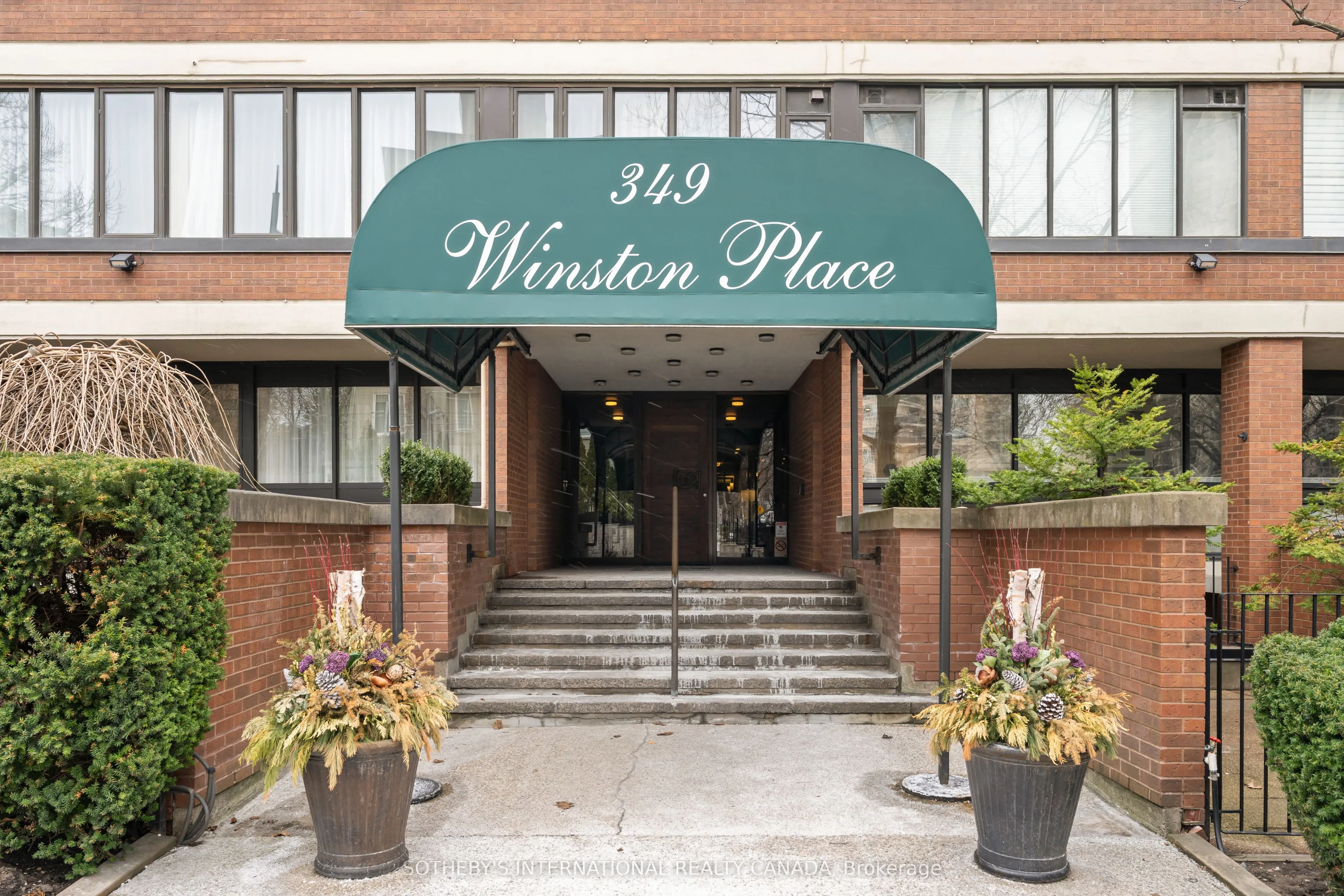 349 St Clair Avenue W, #301