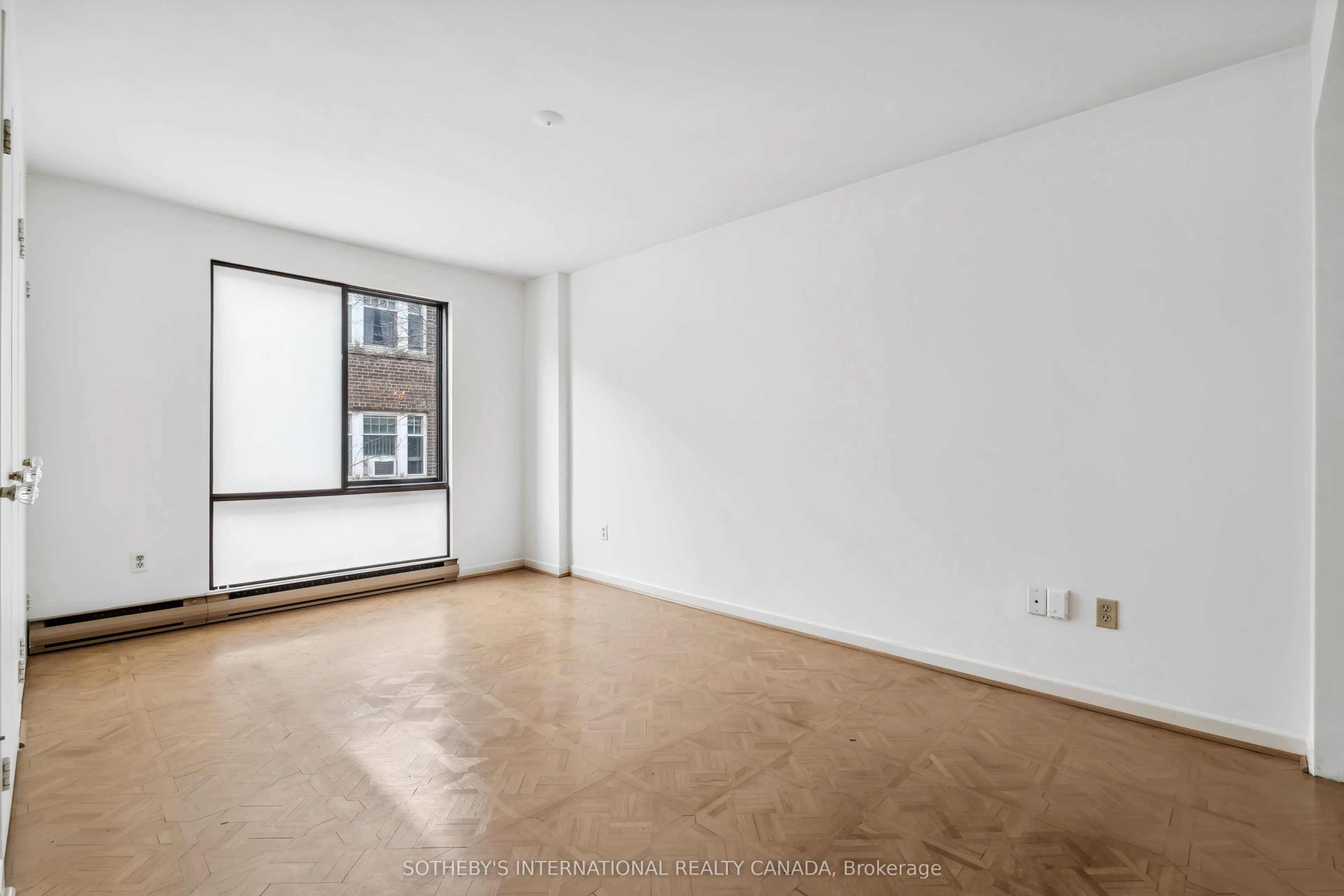 349 St Clair Avenue W, #301