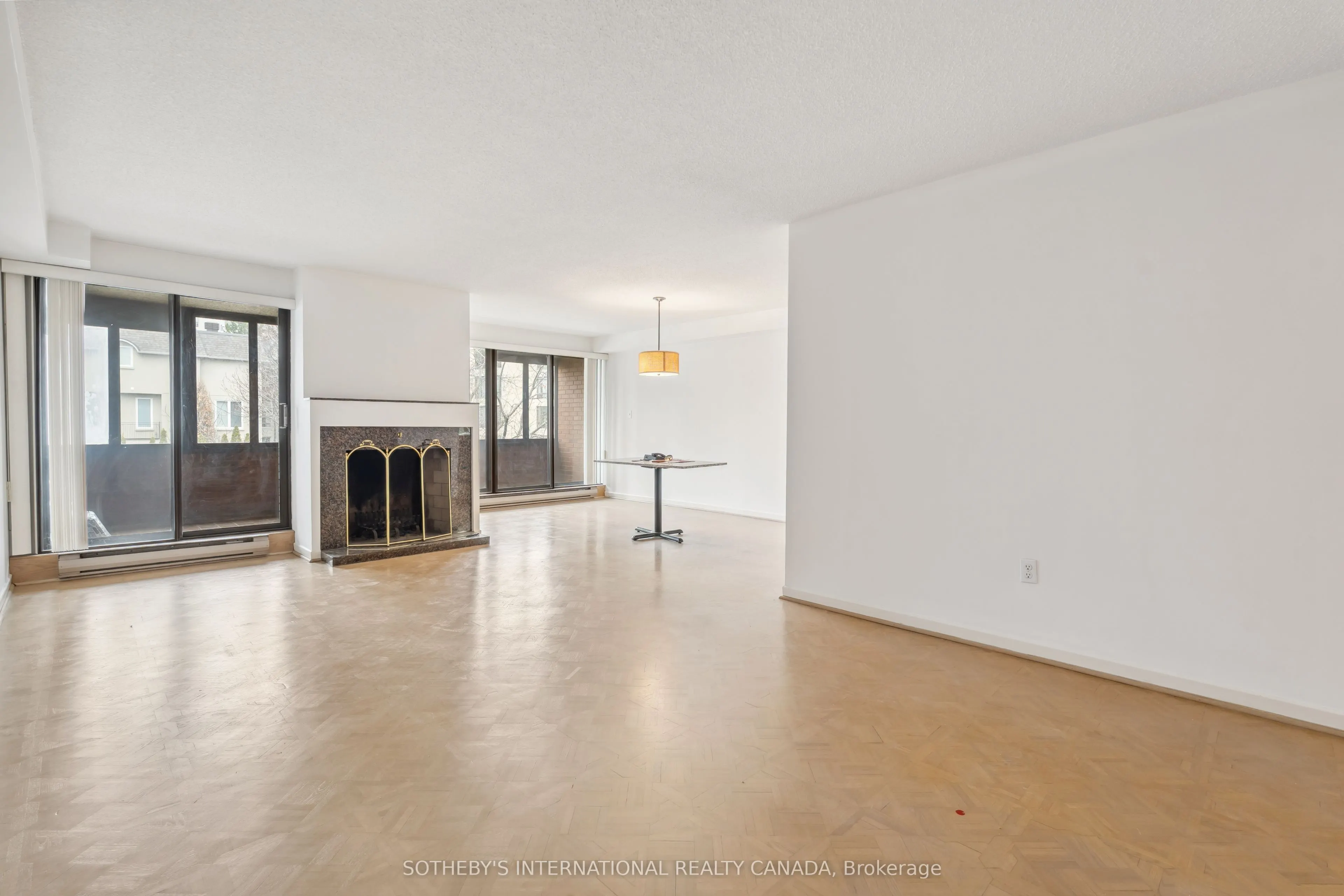 349 St Clair Avenue W, #301