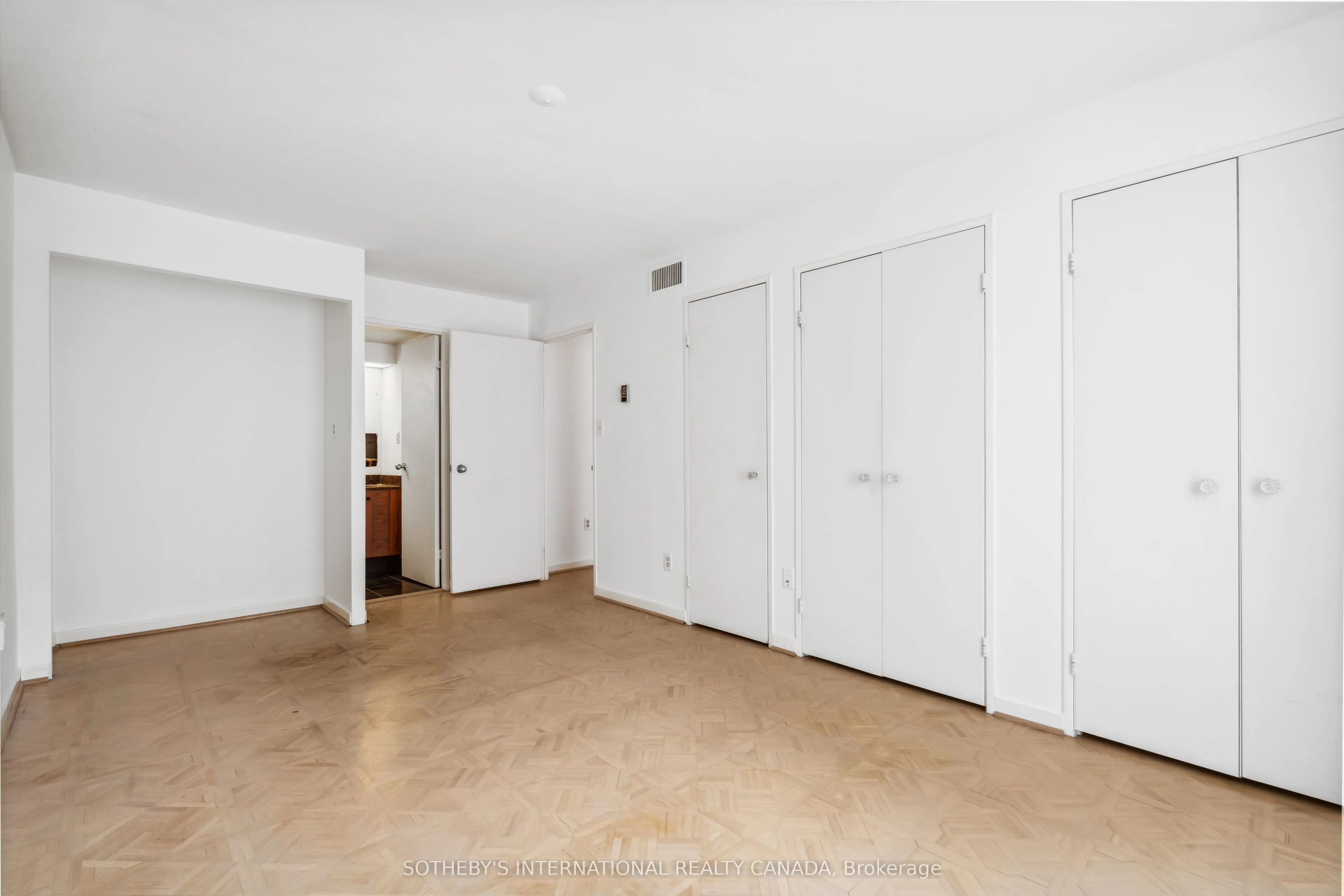 349 St Clair Avenue W, #301