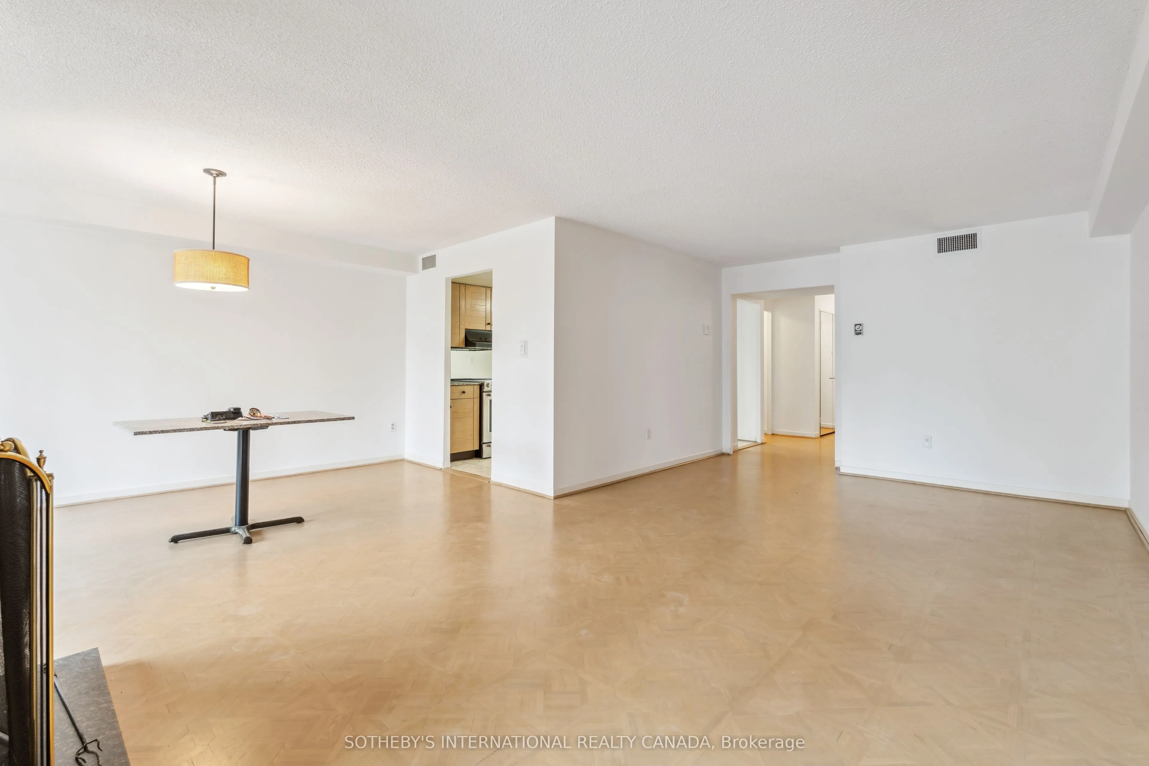 349 St Clair Avenue W, #301