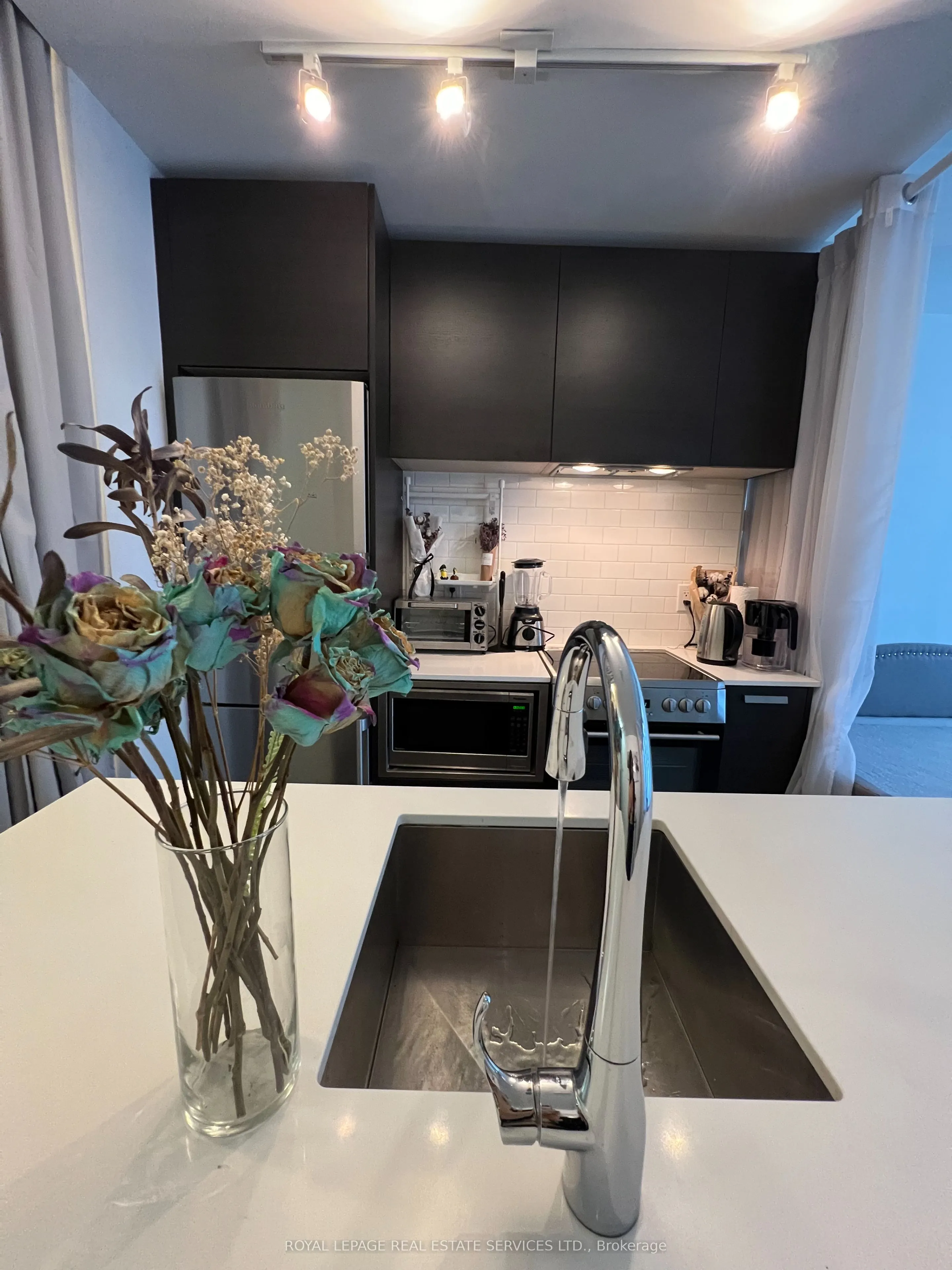 57 St Joseph Street, #806