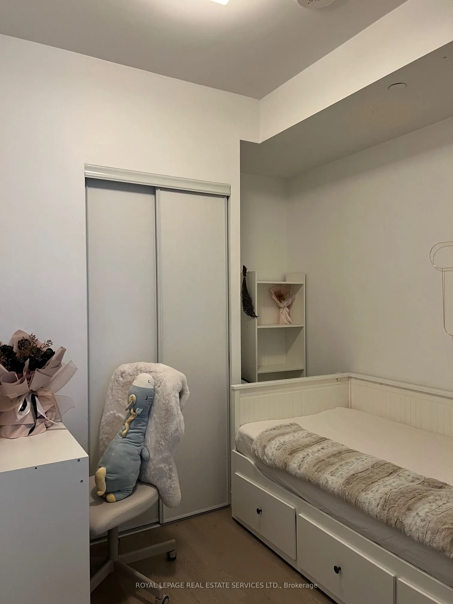 57 St Joseph Street, #806